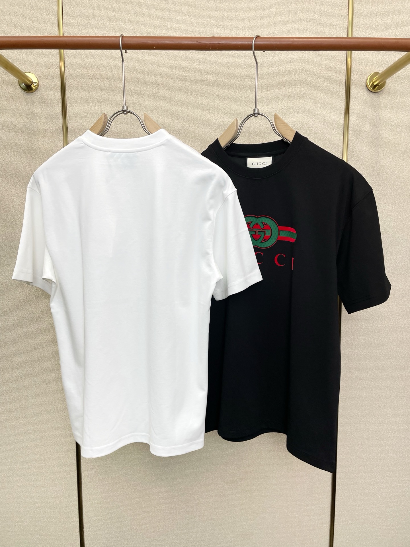 Gucci古驰💥砸锅卖铁都要上的新款新款原单男士休闲短袖 高端定制 高端版本 时尚百搭爆款⚠️⚠️✨✨进