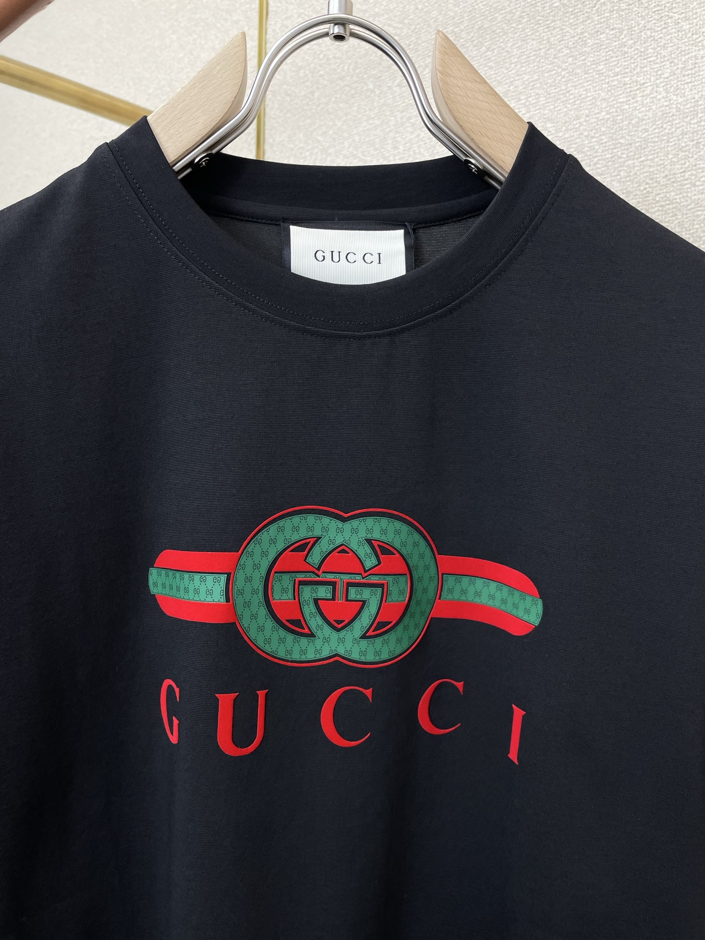 Gucci古驰💥砸锅卖铁都要上的新款新款原单男士休闲短袖 高端定制 高端版本 时尚百搭爆款⚠️⚠️✨✨进