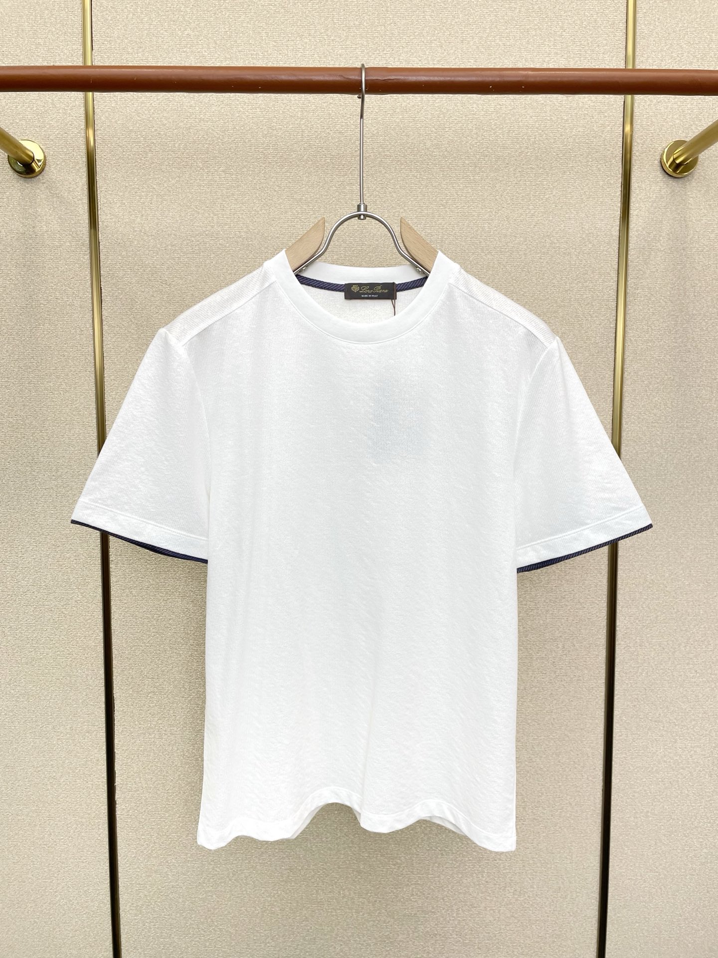 。Loro Piana-Loro Piana诺悠翩雅💥砸锅卖铁都要上的新款新款原单男士休闲短袖 高端定制