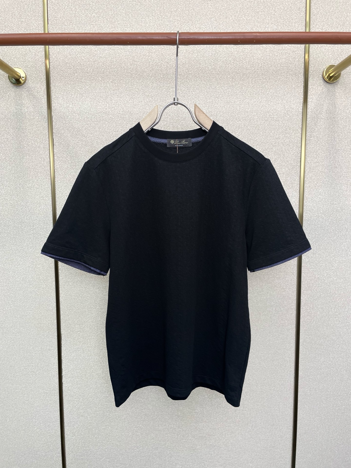 。Loro Piana-Loro Piana诺悠翩雅💥砸锅卖铁都要上的新款新款原单男士休闲短袖 高端定制