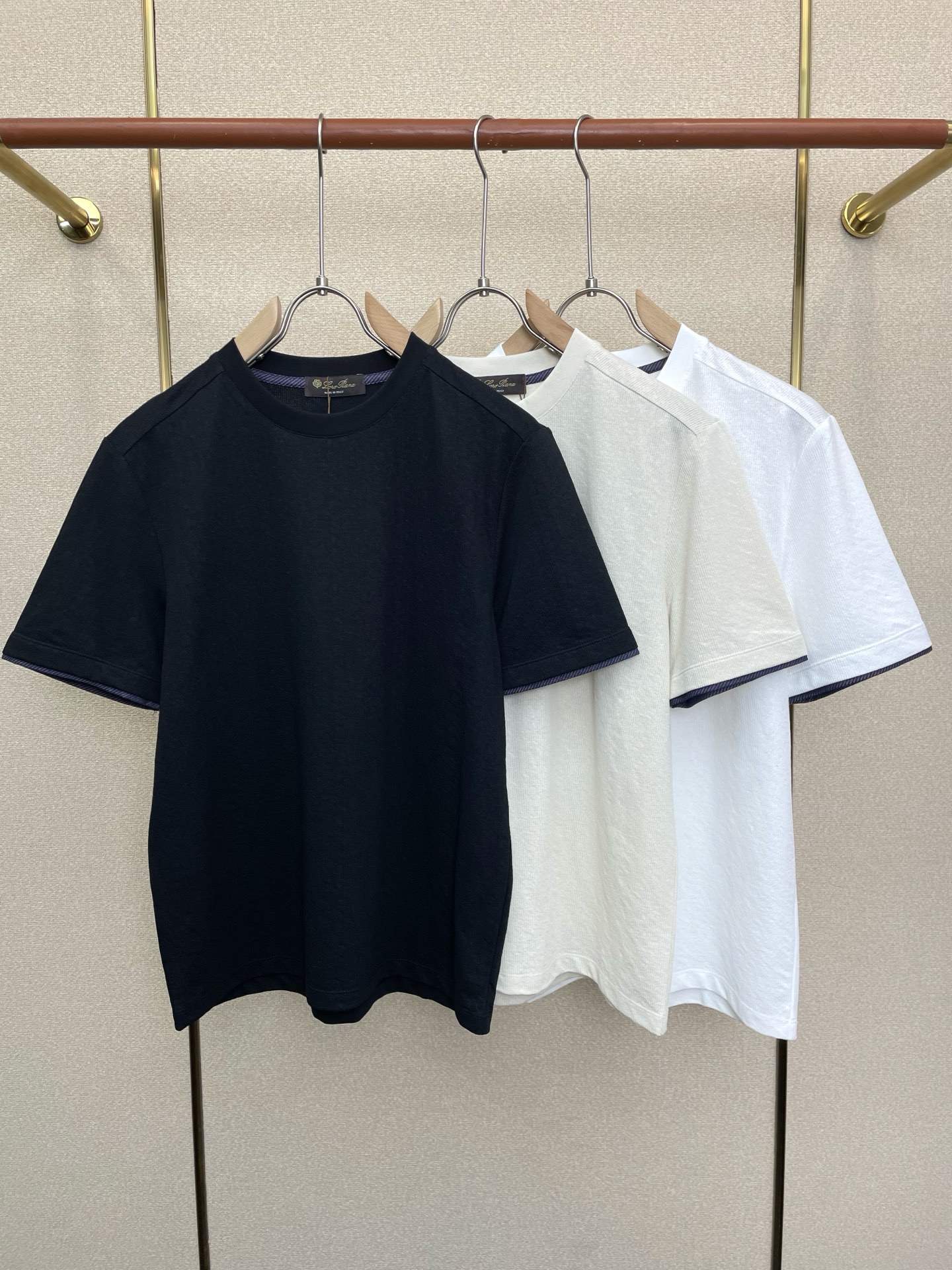 。Loro Piana-Loro Piana诺悠翩雅💥砸锅卖铁都要上的新款新款原单男士休闲短袖 高端定制