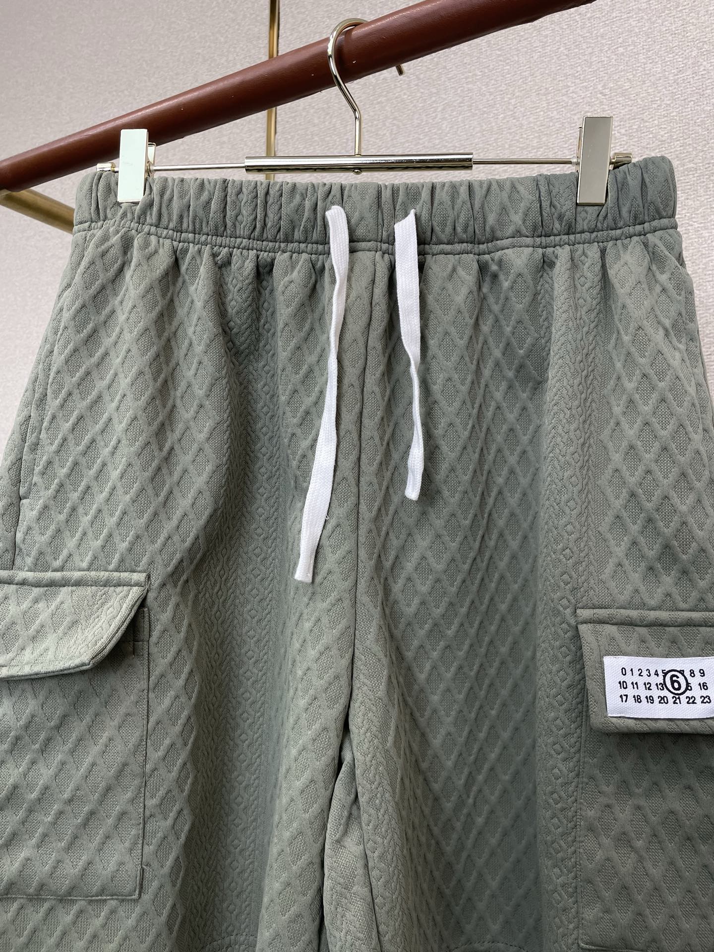 /套。 Masion Margiela梅森马吉拉MM6💥砸锅卖铁都要上的新款新款专柜同款运动套装，高级感