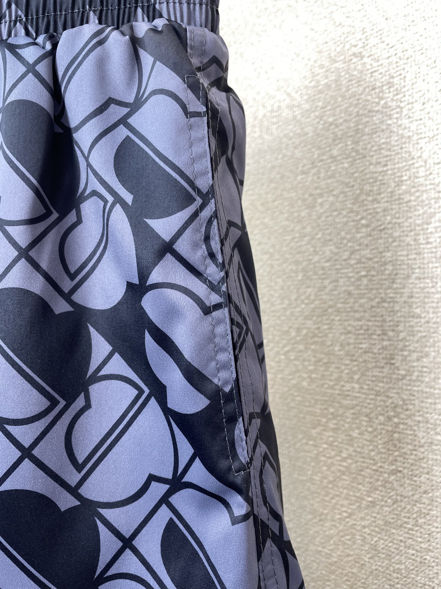 Moncler蒙口💥砸锅卖铁都要上的新款新款休闲短裤 高端版本！专柜定制面料 透气舒适度高，细节无可挑剔