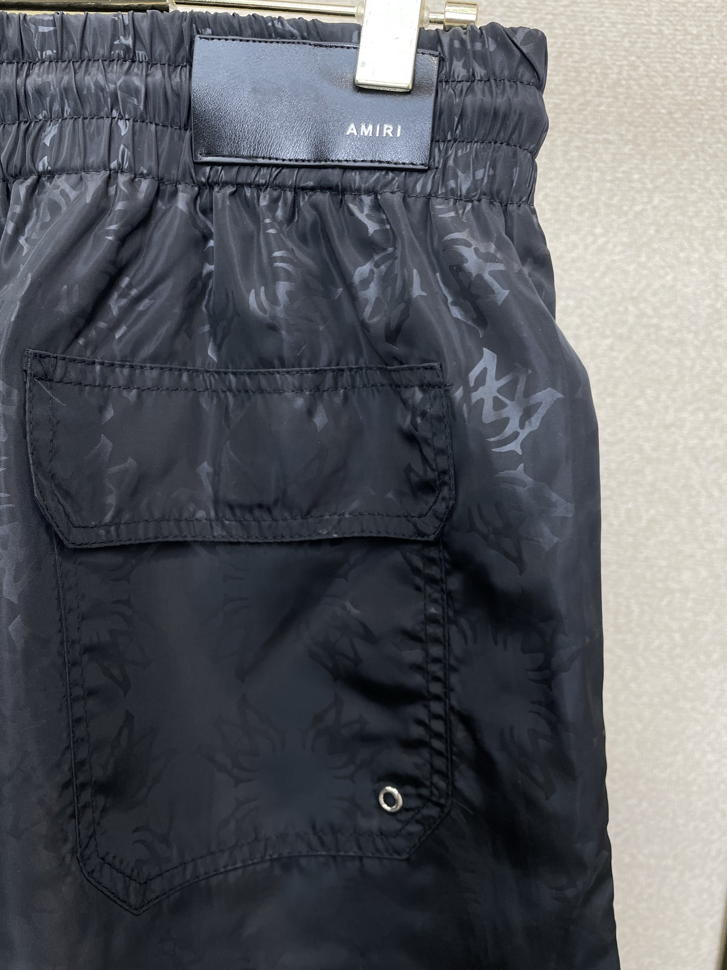 AMIRI💥砸锅卖铁都要上的新款新款休闲短裤 高端版本！专柜定制面料 透气舒适度高，细节无可挑剔，品牌元