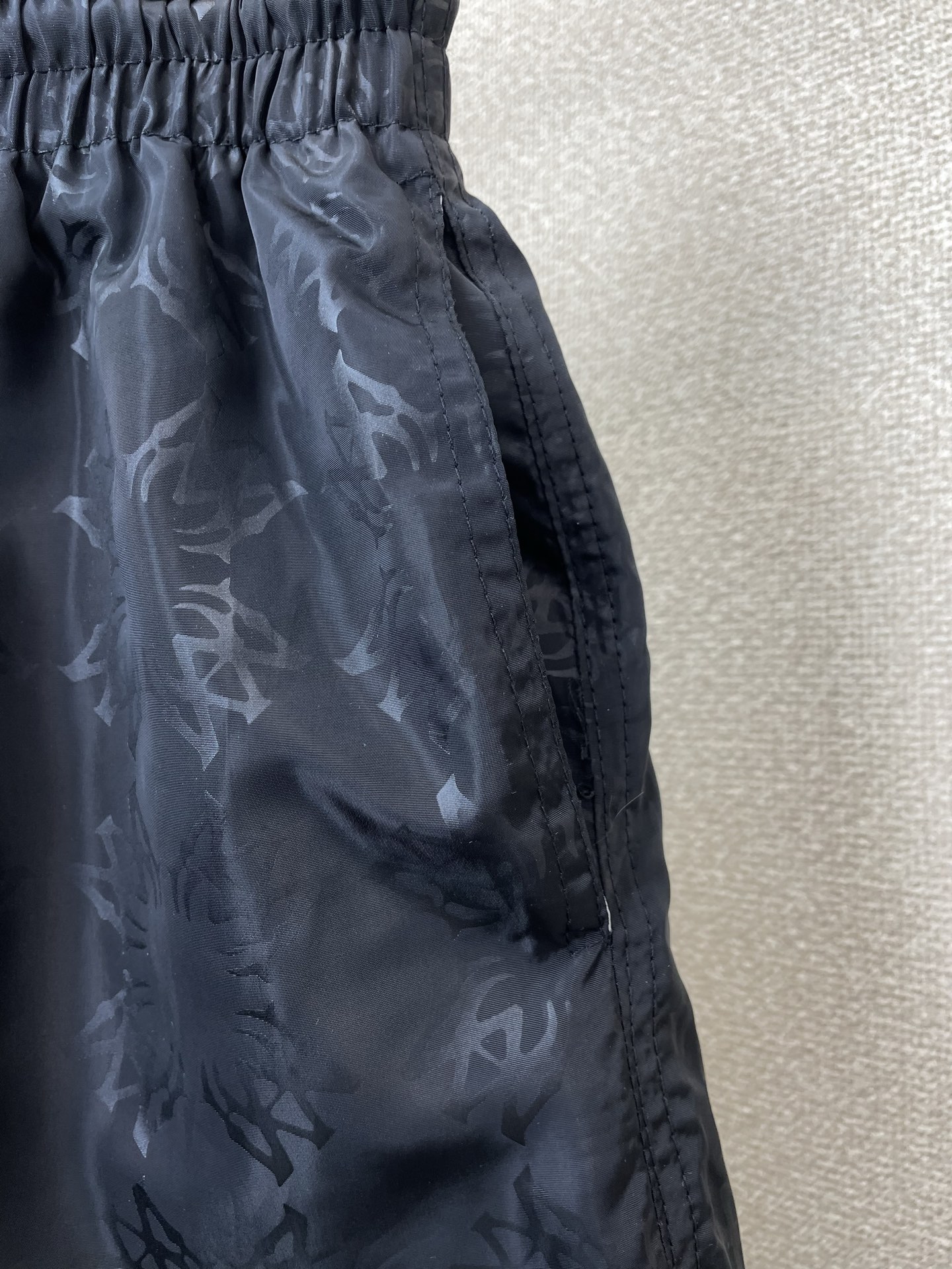 AMIRI💥砸锅卖铁都要上的新款新款休闲短裤 高端版本！专柜定制面料 透气舒适度高，细节无可挑剔，品牌元