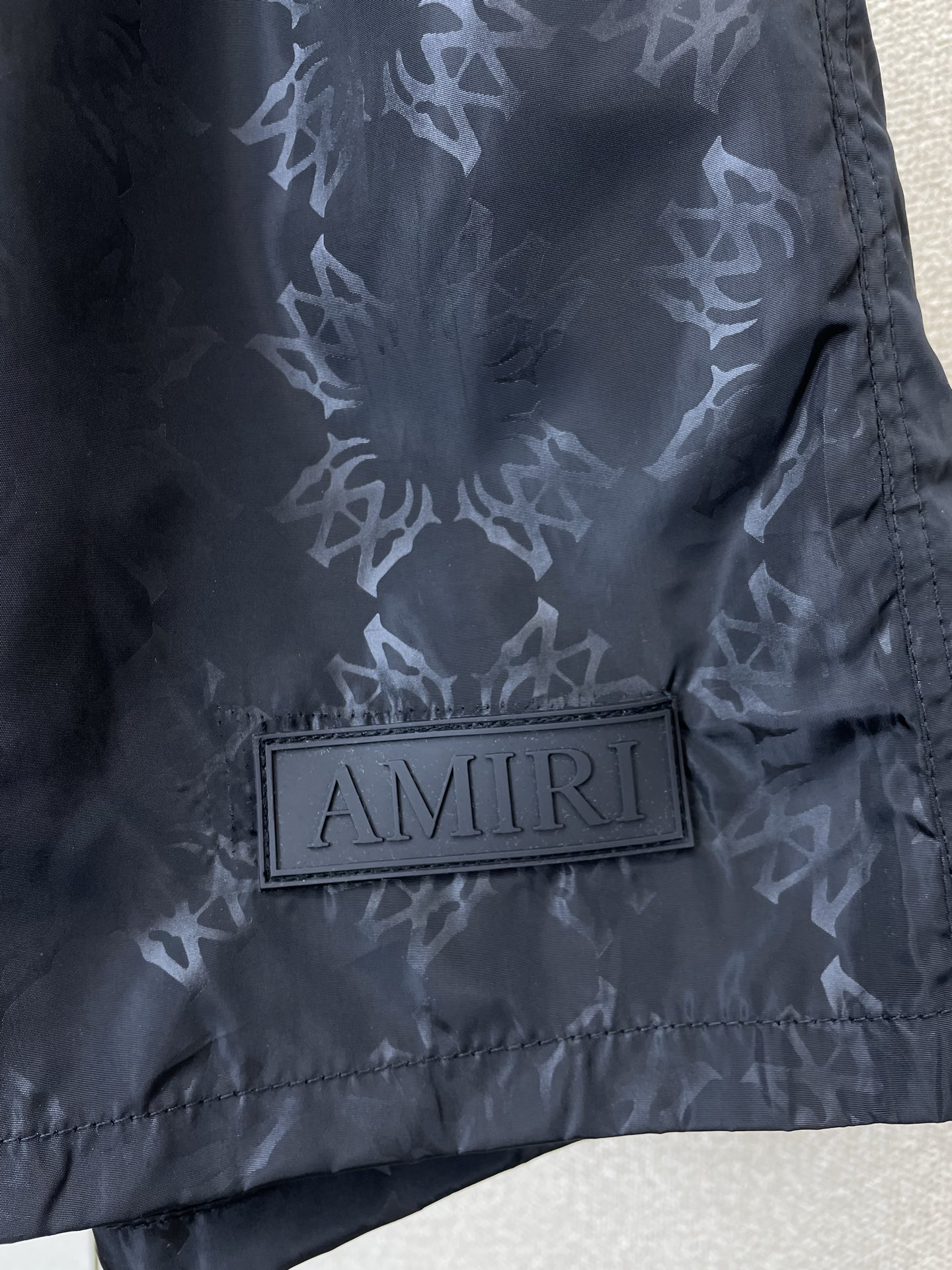 AMIRI💥砸锅卖铁都要上的新款新款休闲短裤 高端版本！专柜定制面料 透气舒适度高，细节无可挑剔，品牌元