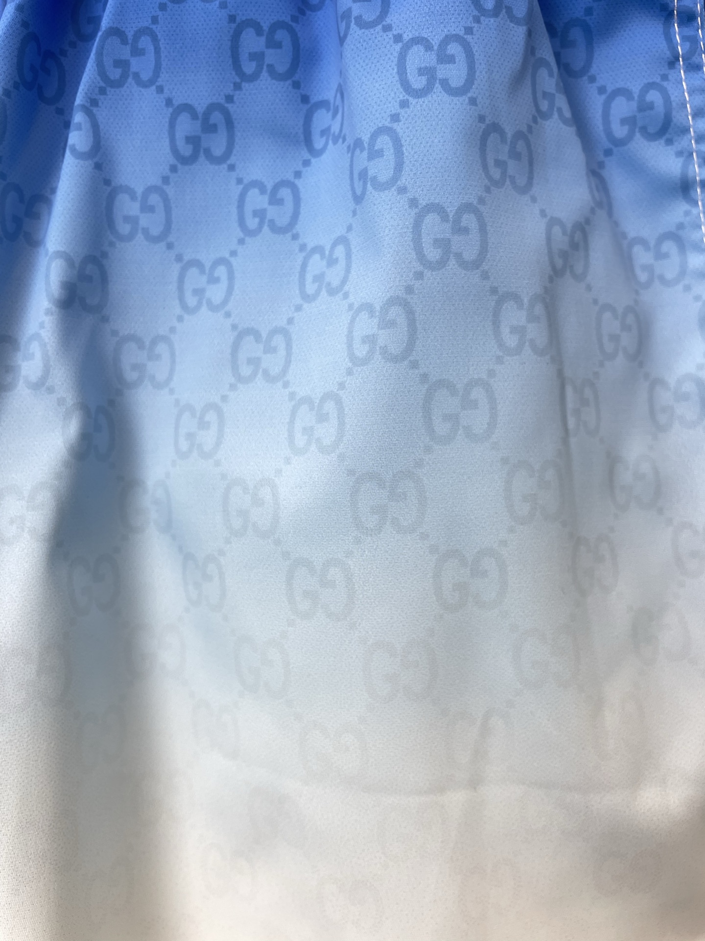 Gucci古驰💥砸锅卖铁都要上的新款新款休闲短裤 高端版本！专柜定制面料 透气舒适度高，细节无可挑剔，品