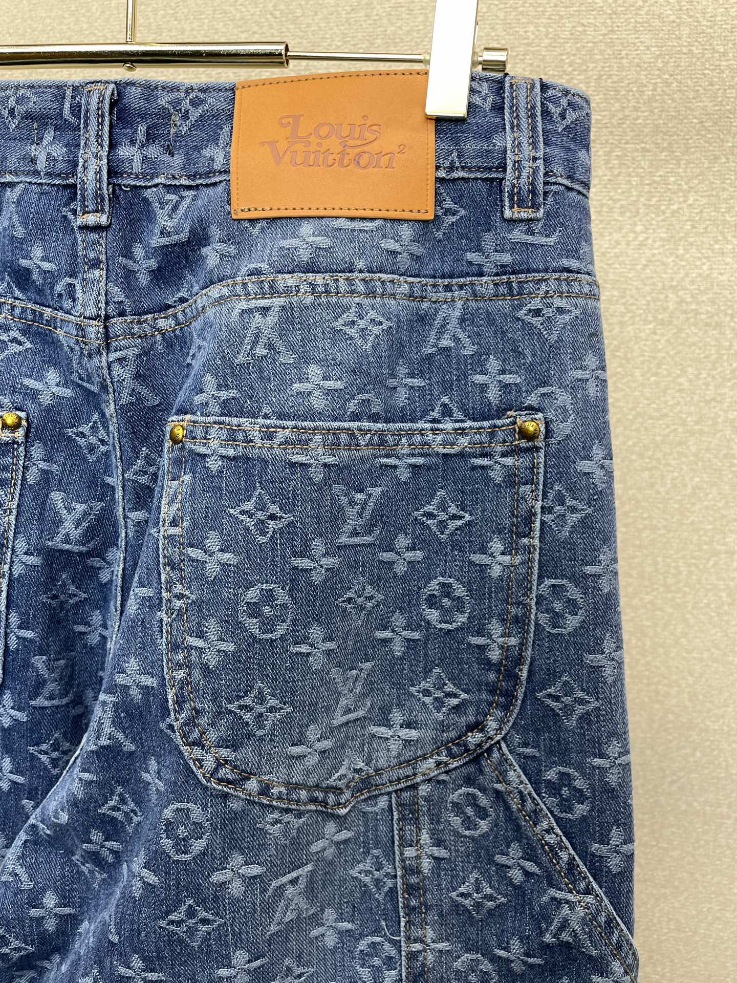 。Louis Vuitton路易威登💥砸锅卖铁都要上的新款新款休闲牛仔裤👖高端版本 专柜定制面料 透气舒