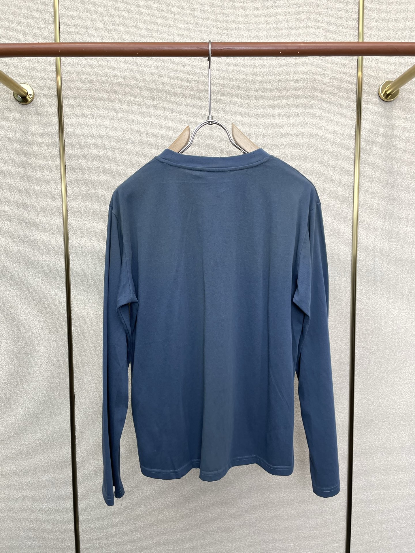 Acne Studios👚砸锅卖铁都要上的新款👚新款女装休闲长袖 高端版本！独特设计 专柜定制面料 透气