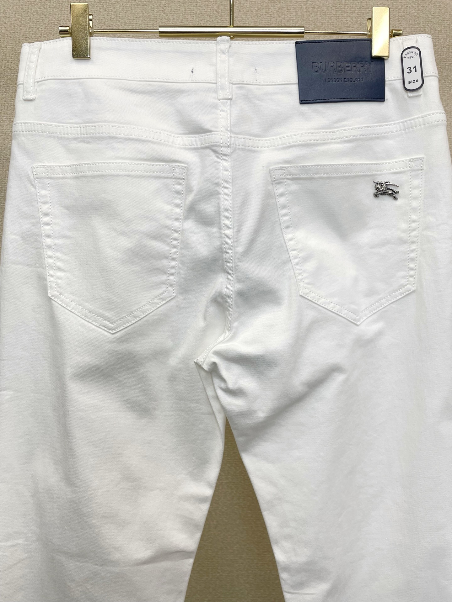 Burberry巴宝莉💥砸锅卖铁都要上的新款新款牛仔裤👖高端版本 专柜定制面料 透气舒适度高，细节无可挑