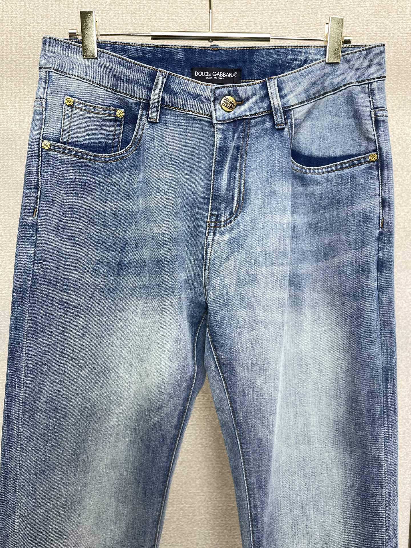 Dolce&Gabbana杜嘉班纳💥砸锅卖铁都要上的新款新款牛仔裤👖高端版本 专柜定制面料 透气舒适度高
