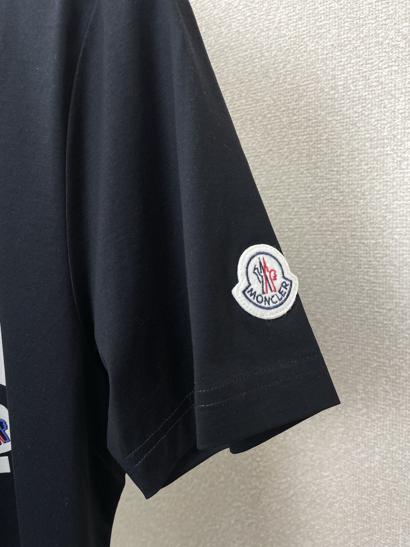 。Moncler蒙口💥砸锅卖铁都要上的新款新款原单男士休闲短袖 高端定制 高端版本 时尚百搭爆款⚠️⚠️