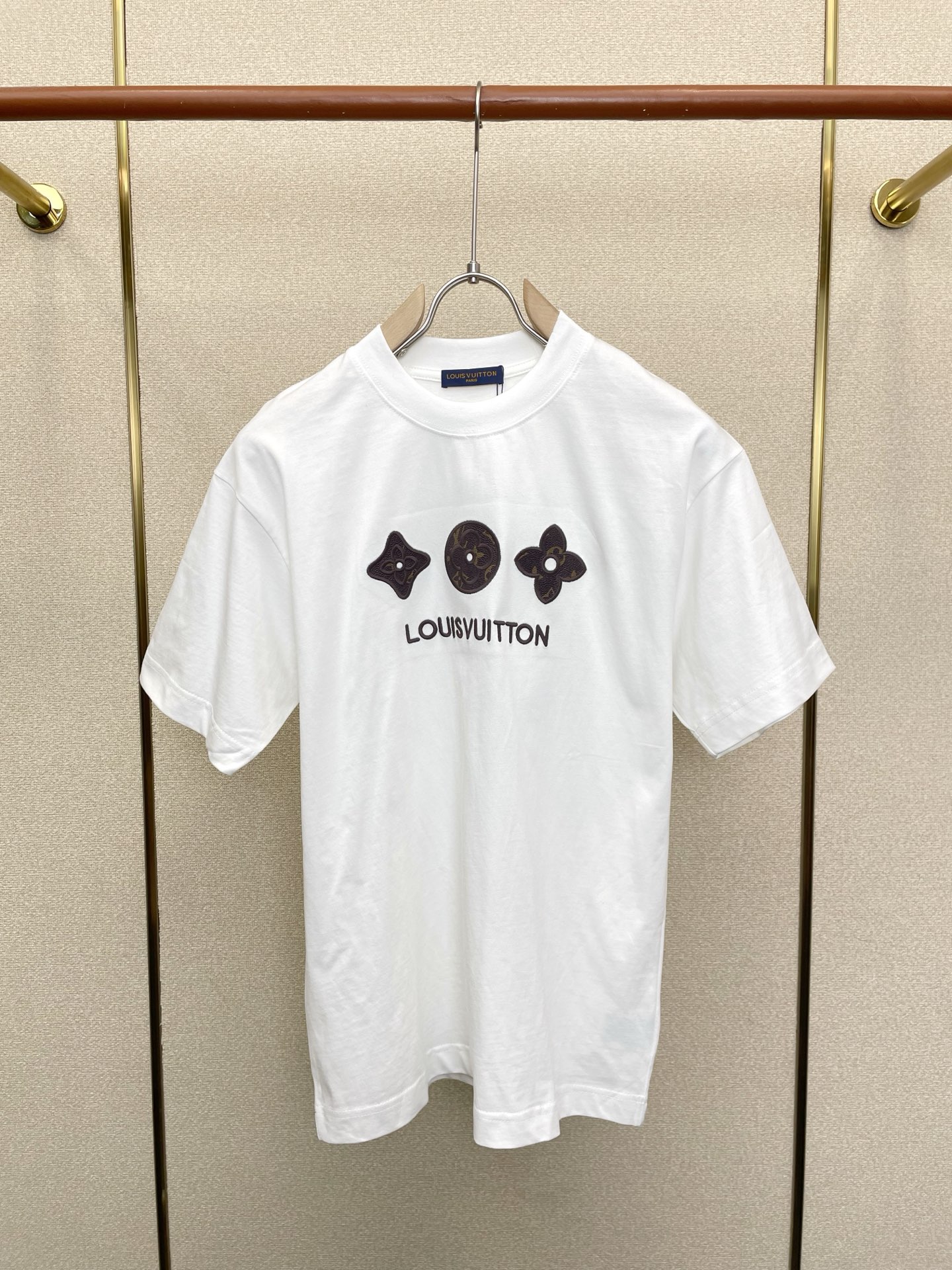 Louis Vuitton路易威登💥砸锅卖铁都要上的新款新款原单男士休闲短袖 高端定制 高端版本 时尚百