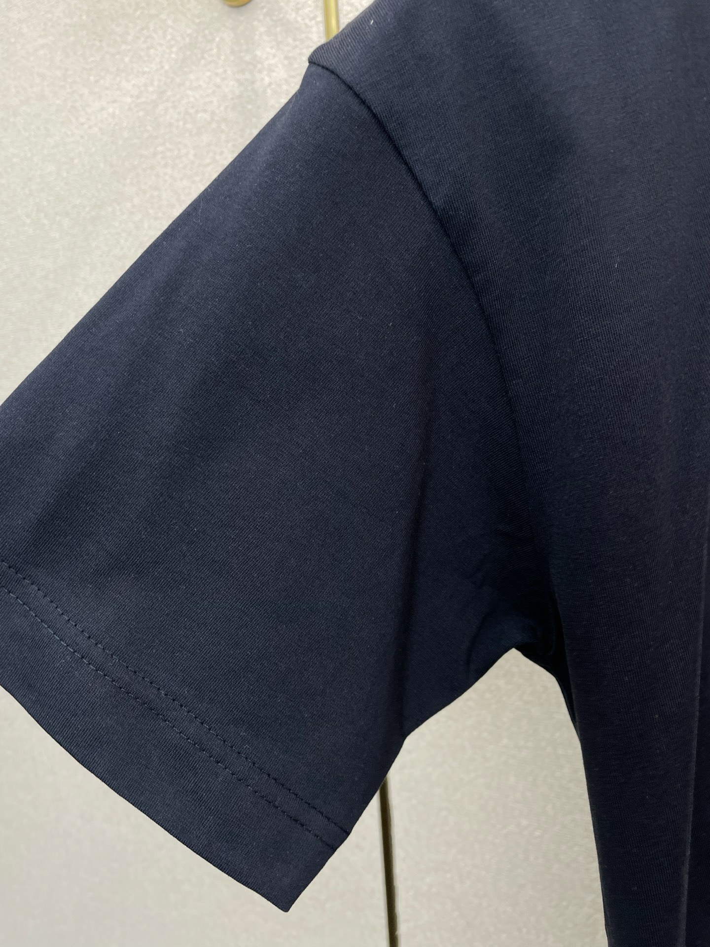 LOEWE罗意威💥砸锅卖铁都要上的新款新款原单男士休闲短袖 高端定制 高端版本 时尚百搭爆款⚠️⚠️✨✨