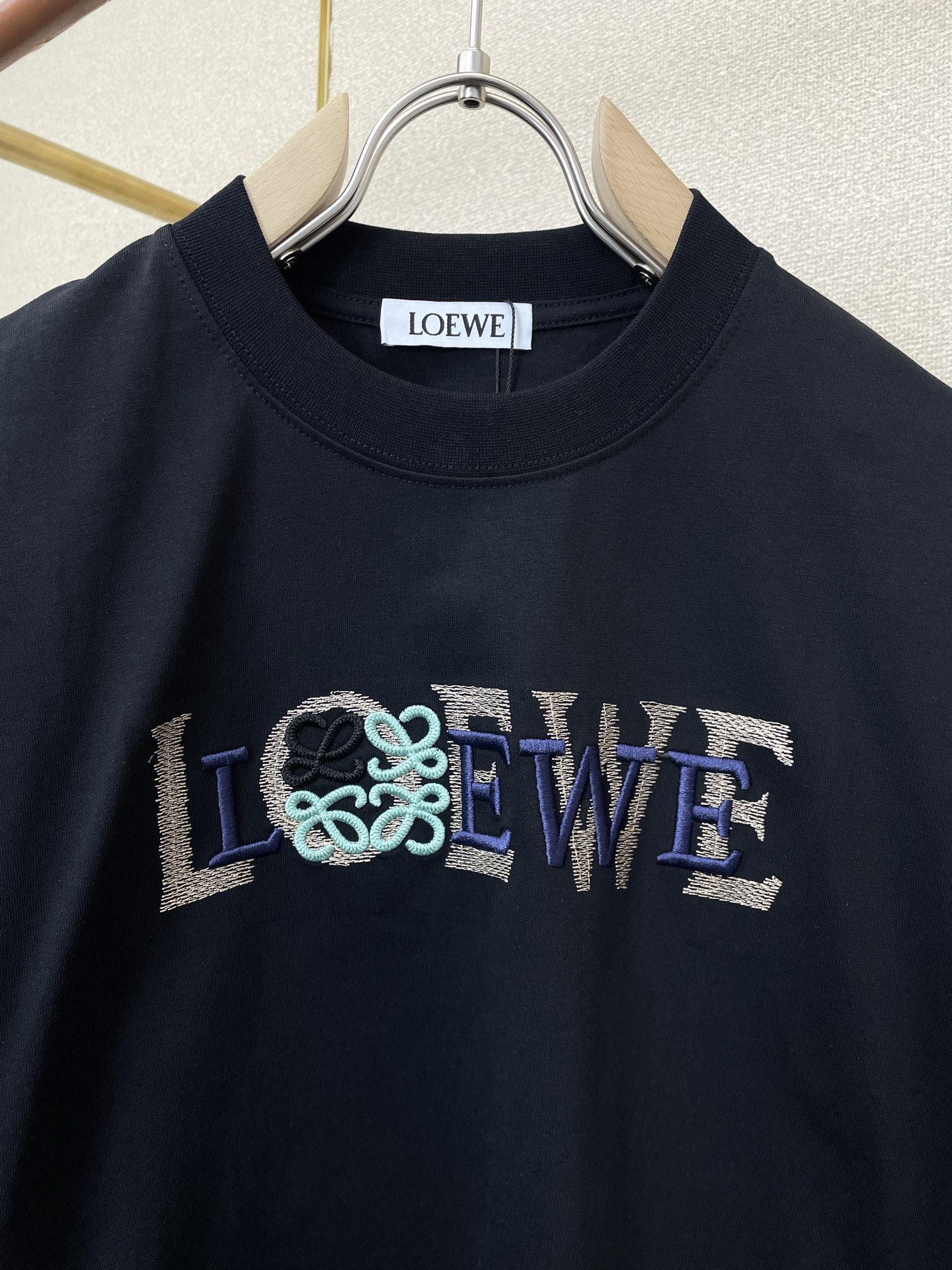 LOEWE罗意威💥砸锅卖铁都要上的新款新款原单男士休闲短袖 高端定制 高端版本 时尚百搭爆款⚠️⚠️✨✨