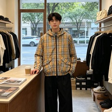 Burberry巴宝莉💥砸锅卖铁都要上的新款新款原单男士休闲连帽夹克 双面穿连帽夹克 透气舒适 高端定制 Burberry巴宝莉💥砸锅卖铁都要上的新款新款原单男士休闲连帽夹克 双面穿连帽夹克 透气舒适 高端定制