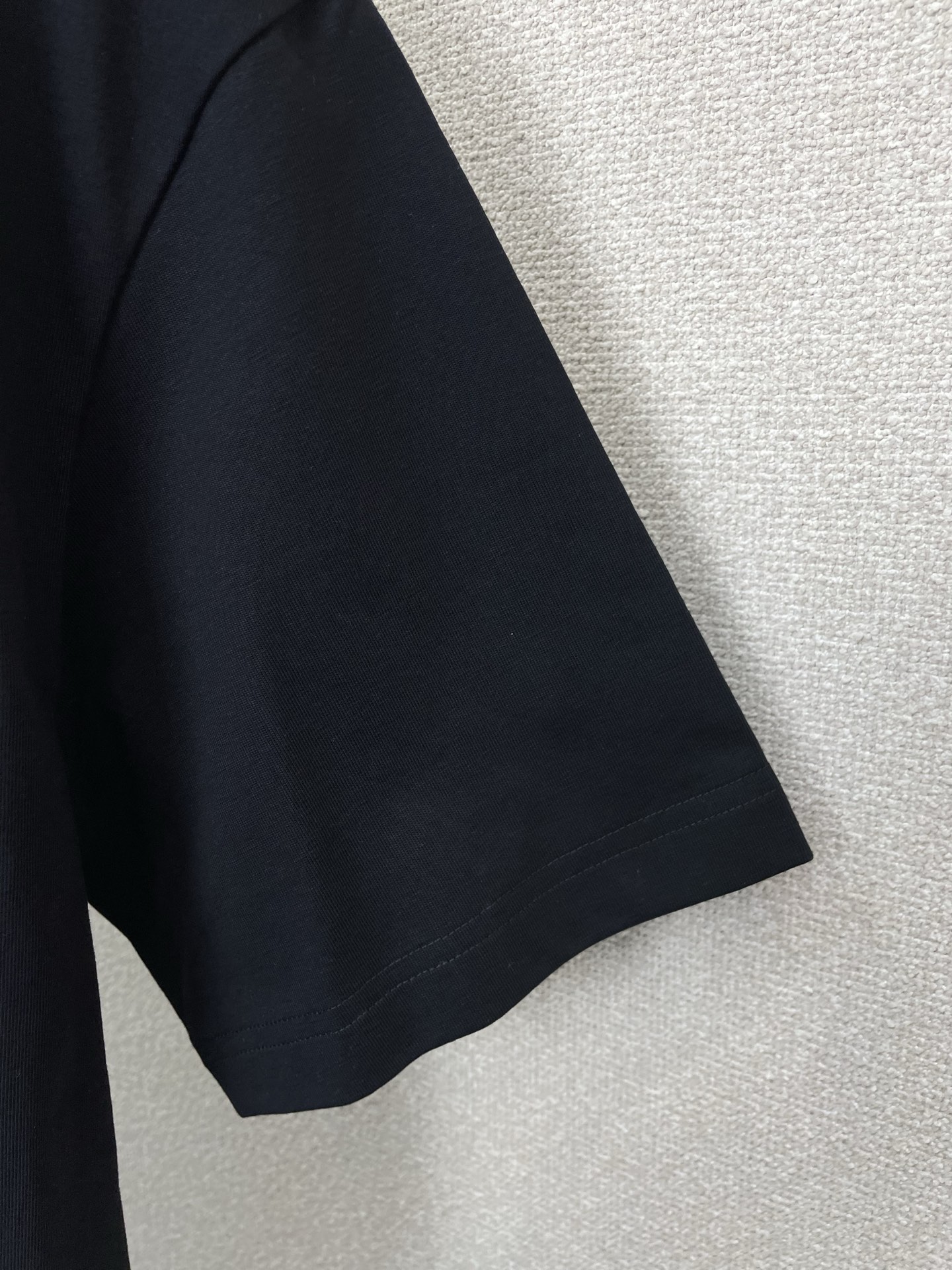 。Moncler蒙口💥砸锅卖铁都要上的新款新款原单男士休闲短袖 高端定制 高端版本 时尚百搭爆款⚠️⚠️