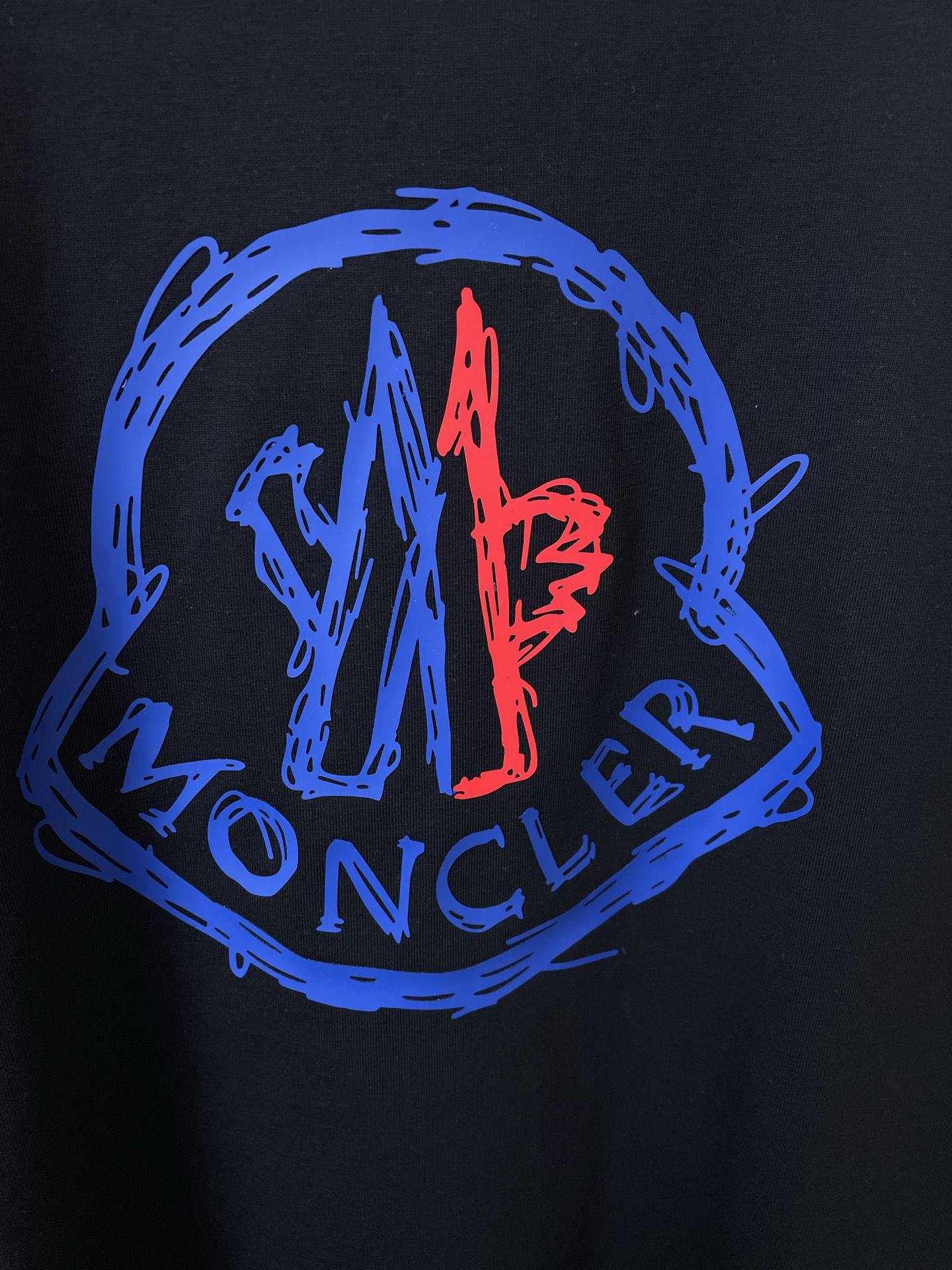 。Moncler蒙口💥砸锅卖铁都要上的新款新款原单男士休闲短袖 高端定制 高端版本 时尚百搭爆款⚠️⚠️