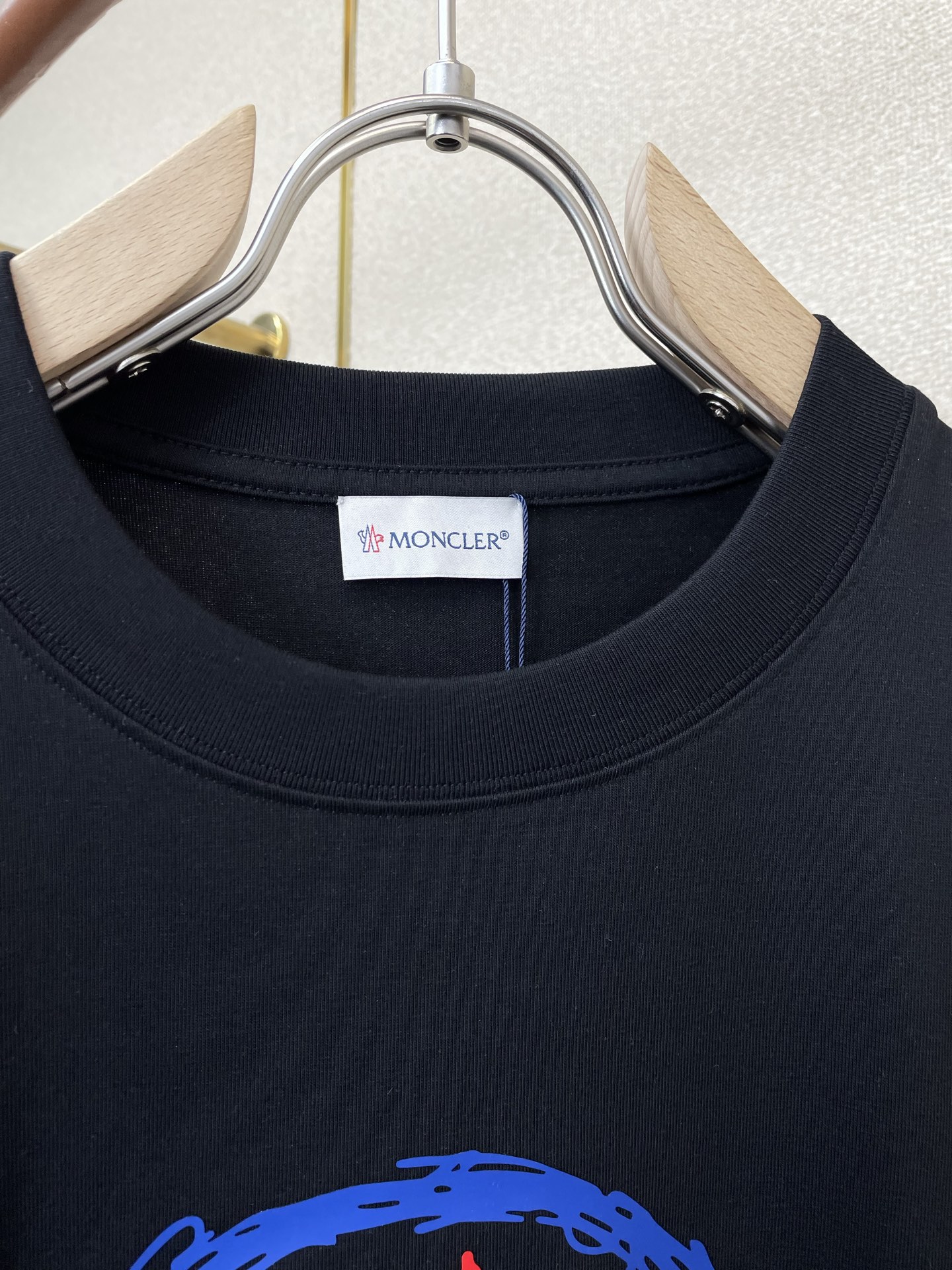 。Moncler蒙口💥砸锅卖铁都要上的新款新款原单男士休闲短袖 高端定制 高端版本 时尚百搭爆款⚠️⚠️