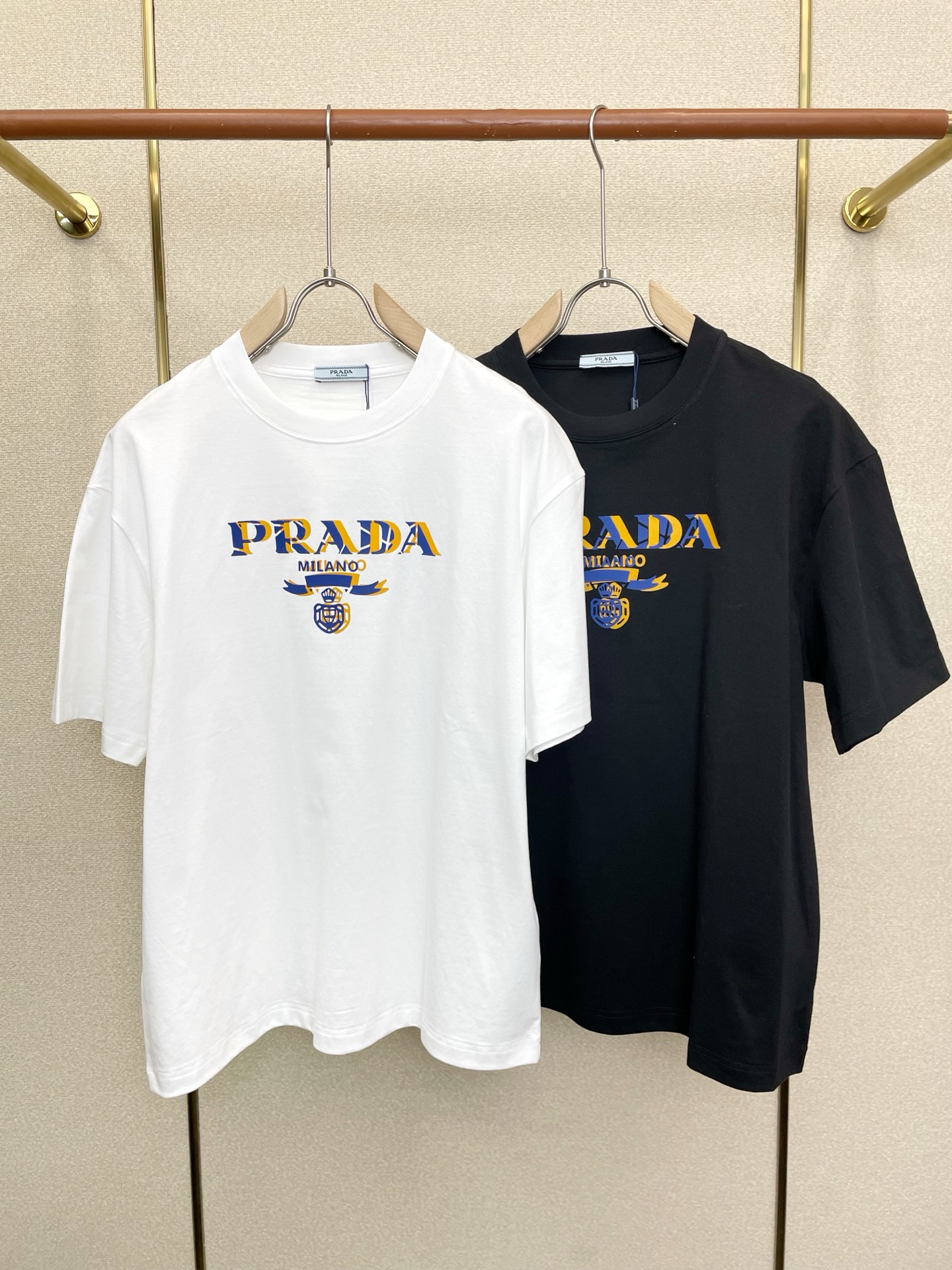 Prada普拉达💥砸锅卖铁都要上的新款新款原单男士休闲短袖 高端定制 高端版本 时尚百搭爆款⚠️⚠️✨✨
