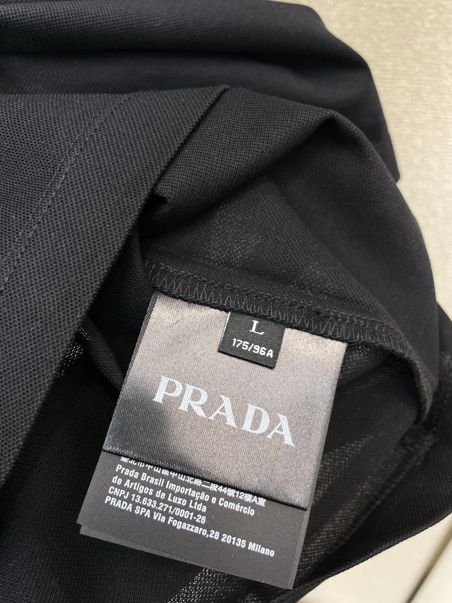。Prada普拉达💥砸锅卖铁都要上的新款新款原单男士休闲短袖 高端定制 高端版本 时尚百搭爆款⚠️⚠️✨