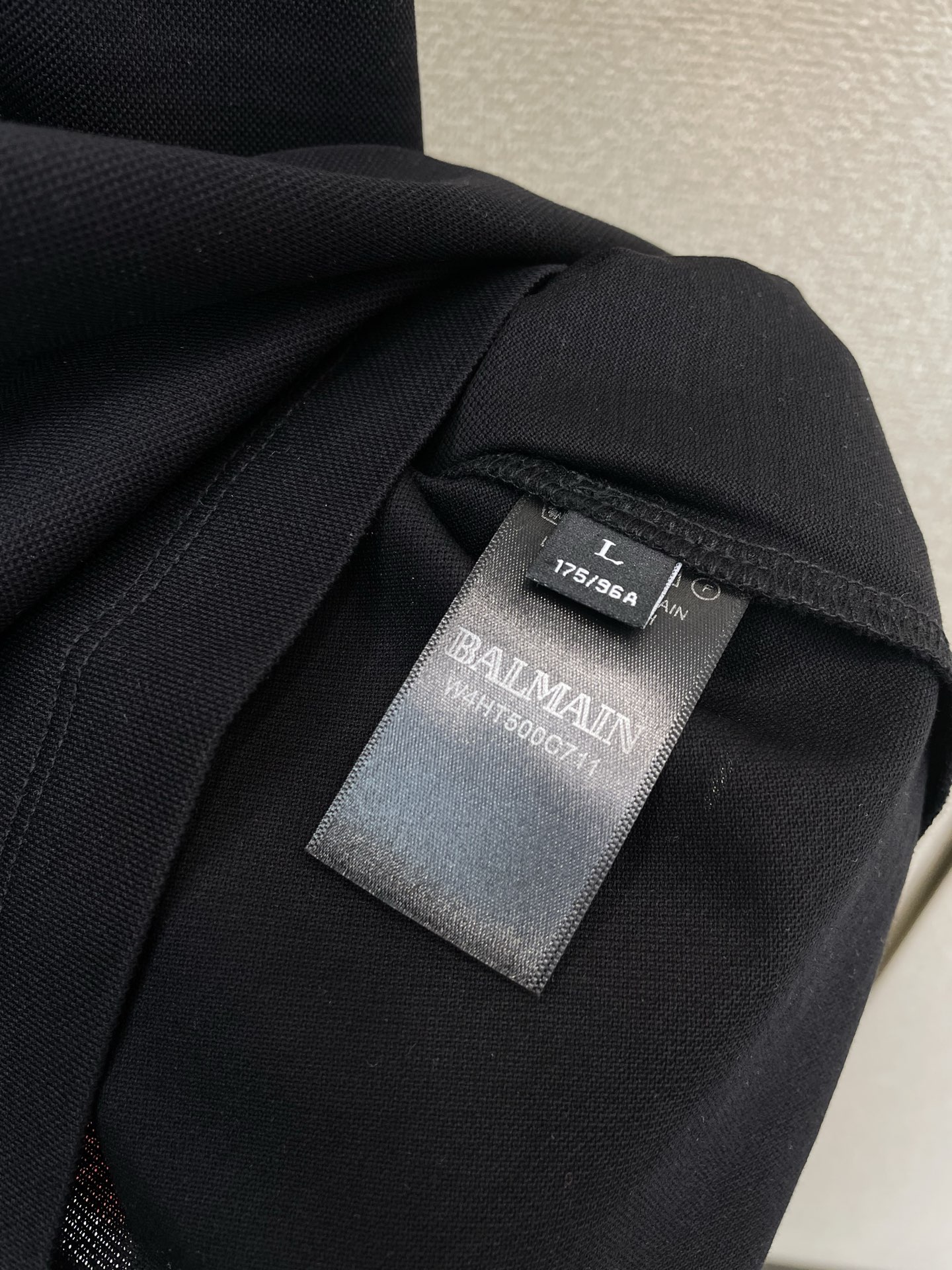 。BALMAIN巴尔曼💥砸锅卖铁都要上的新款新款原单男士休闲短袖 高端定制 高端版本 时尚百搭爆款⚠️⚠