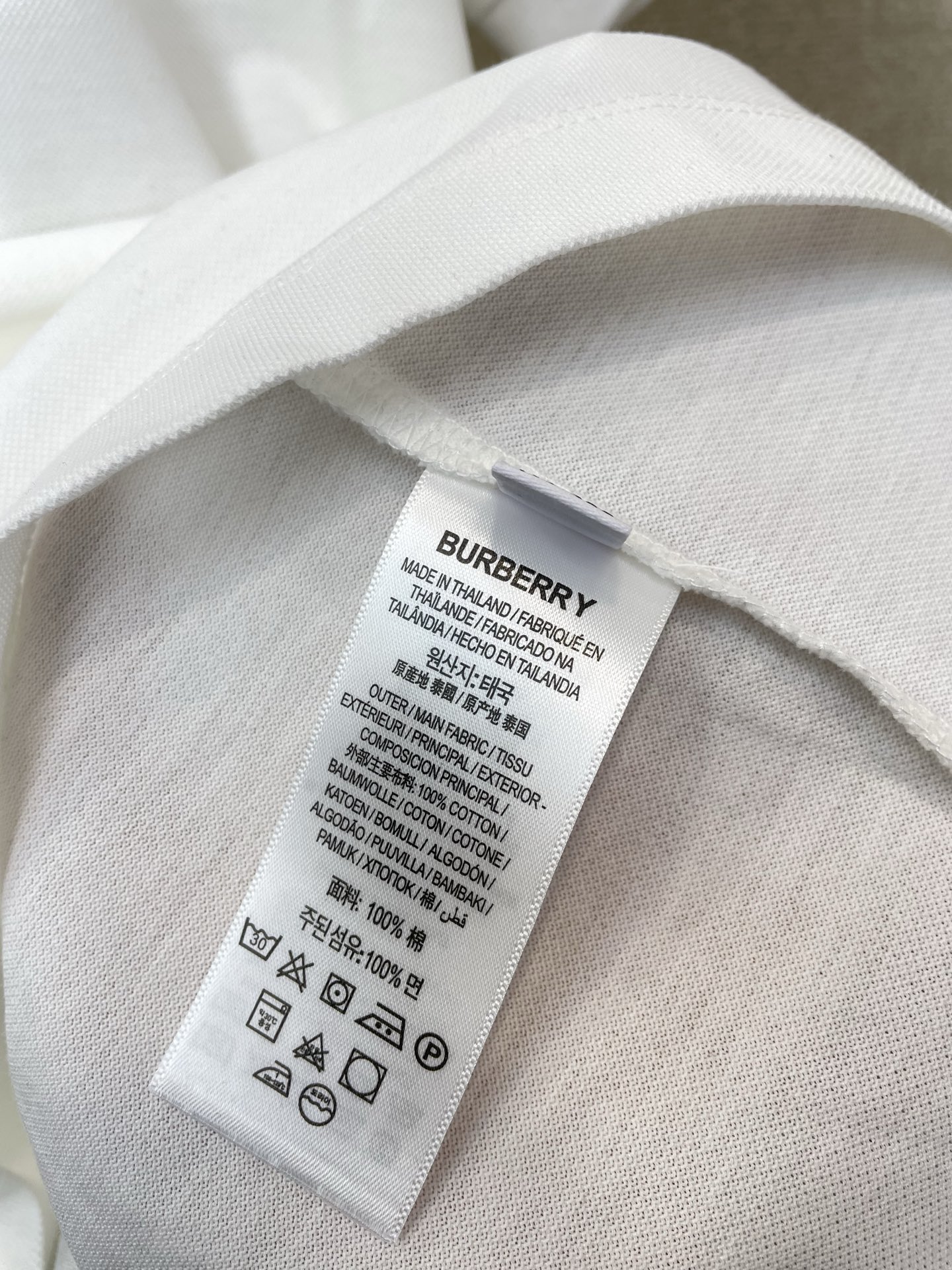 。Burberry巴宝莉💥砸锅卖铁都要上的新款新款原单男士休闲短袖 高端定制 高端版本 时尚百搭爆款⚠️