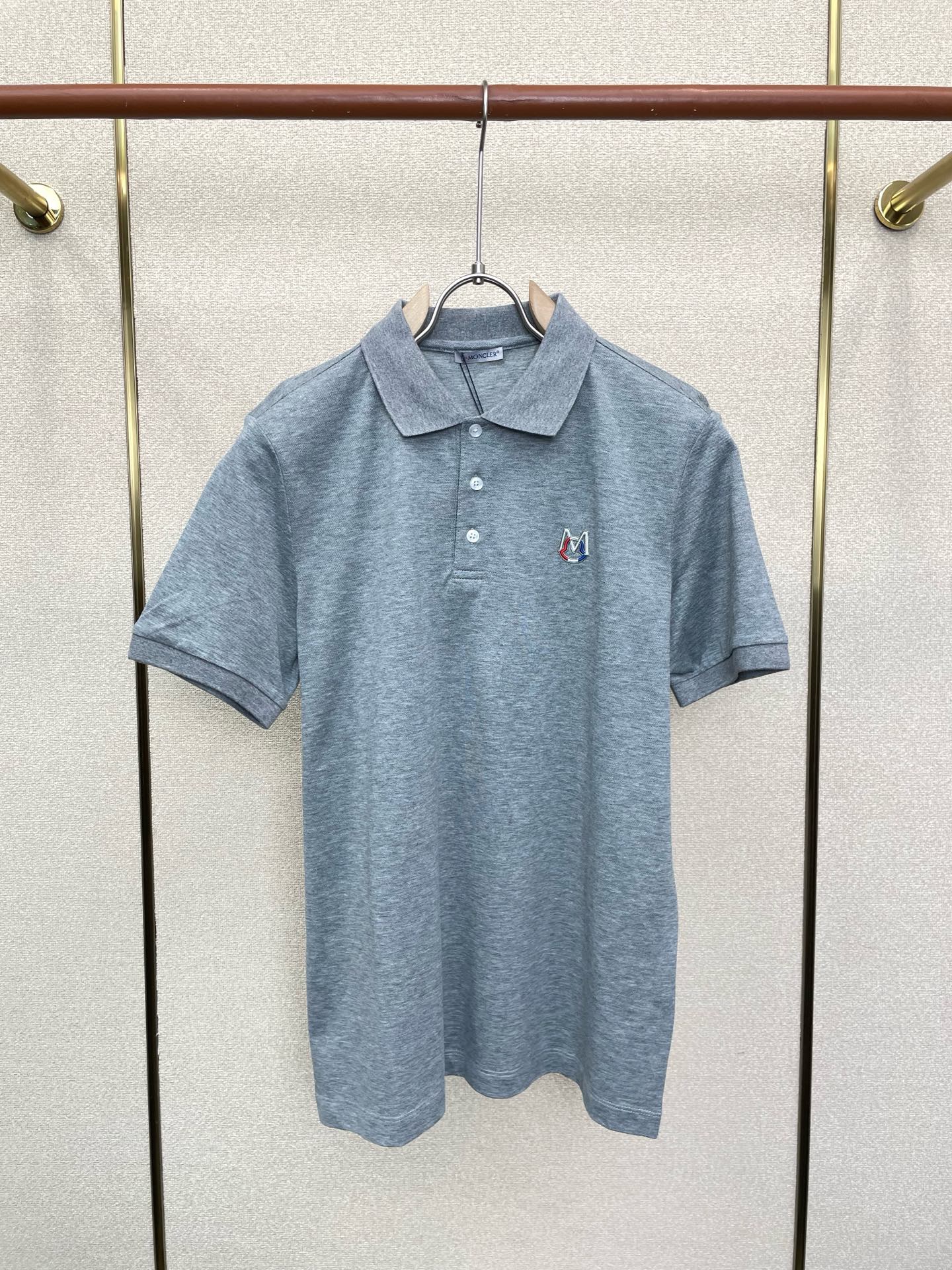。Moncler蒙口💥砸锅卖铁都要上的新款新款原单男士休闲短袖 高端定制 高端版本 时尚百搭爆款⚠️⚠️
