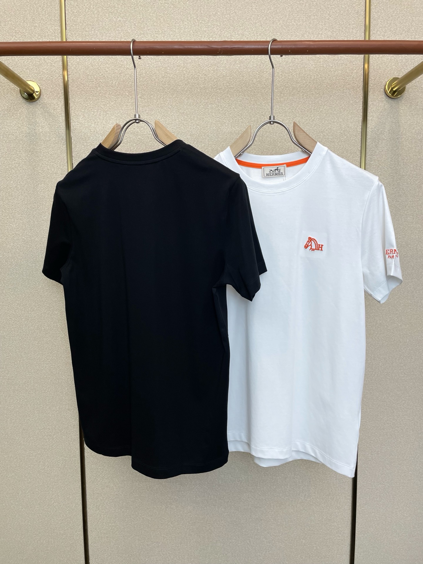 HERMES爱马仕💥砸锅卖铁都要上的新款新款原单男士休闲短袖 高端定制 高版本 时尚百搭爆款⚠️⚠️✨✨