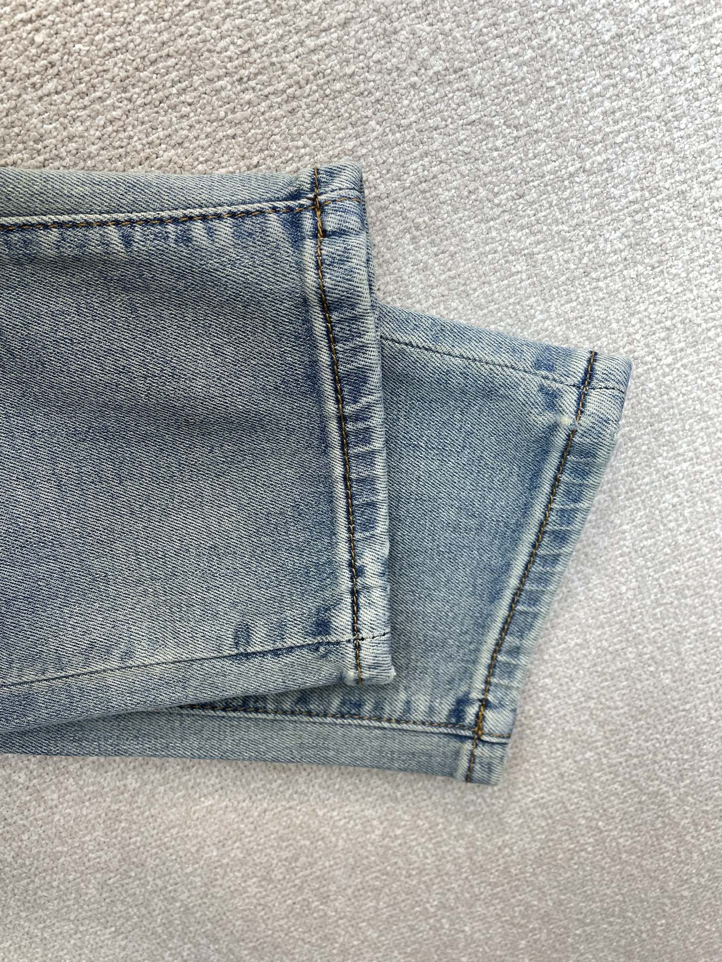 Louis Vuitton路易威登💥砸锅卖铁都要上的新款新款牛仔裤👖高端版本 专柜定制面料 透气舒适度高