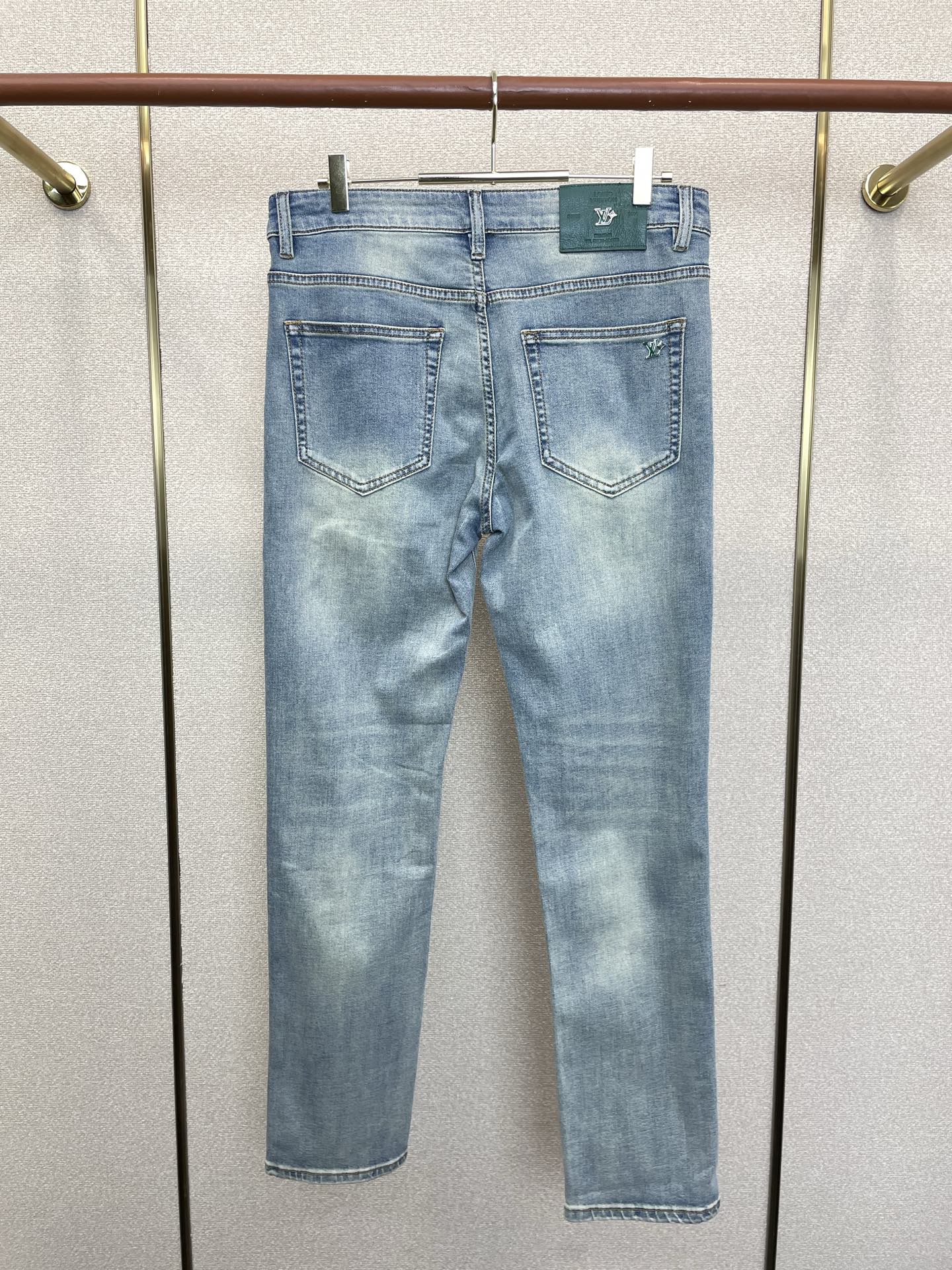 Louis Vuitton路易威登💥砸锅卖铁都要上的新款新款牛仔裤👖高端版本 专柜定制面料 透气舒适度高