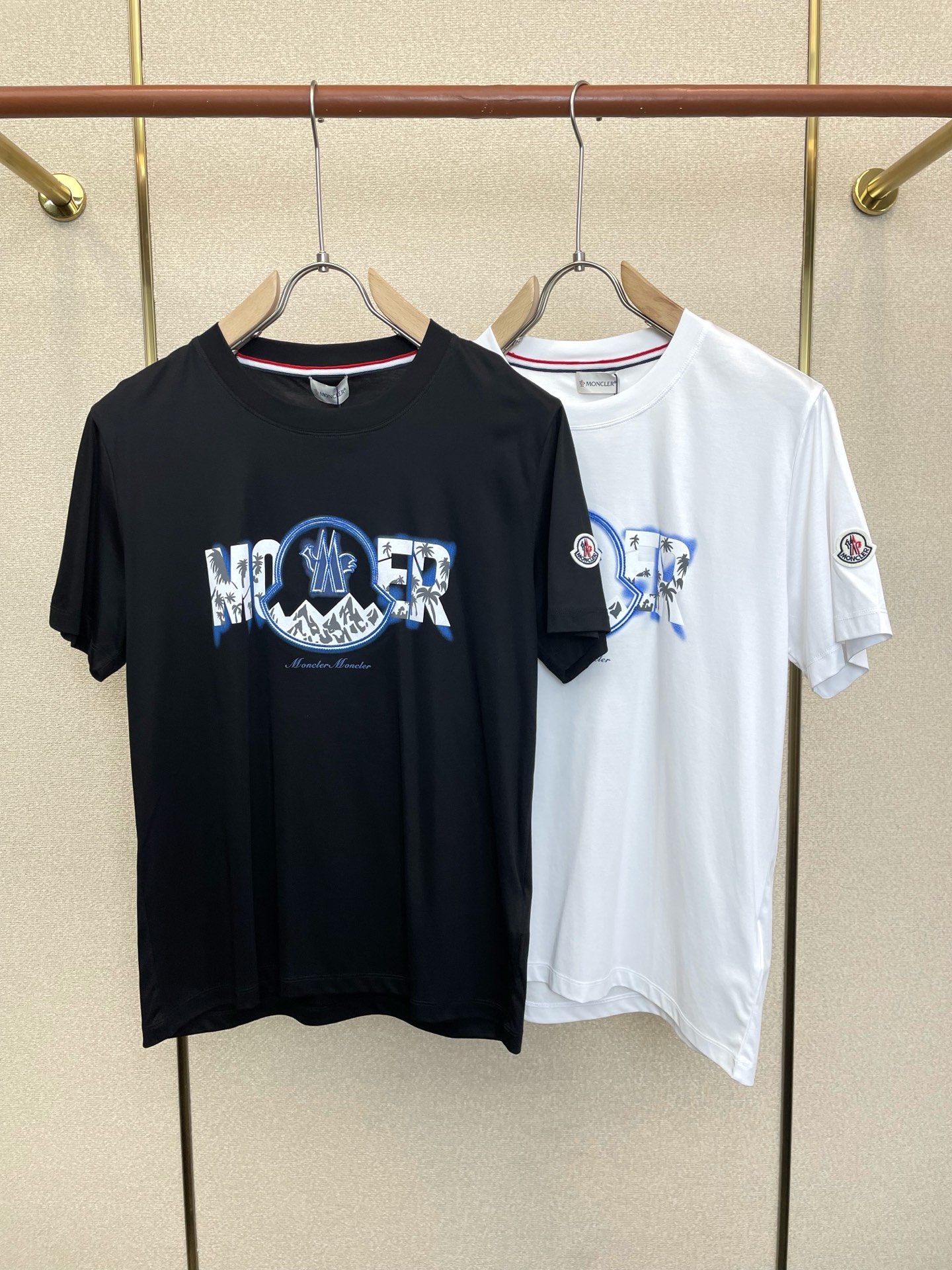 Moncler蒙口💥砸锅卖铁都要上的新款新款原单男士休闲短袖 高端定制 高端版本 时尚百搭爆款⚠️⚠️✨