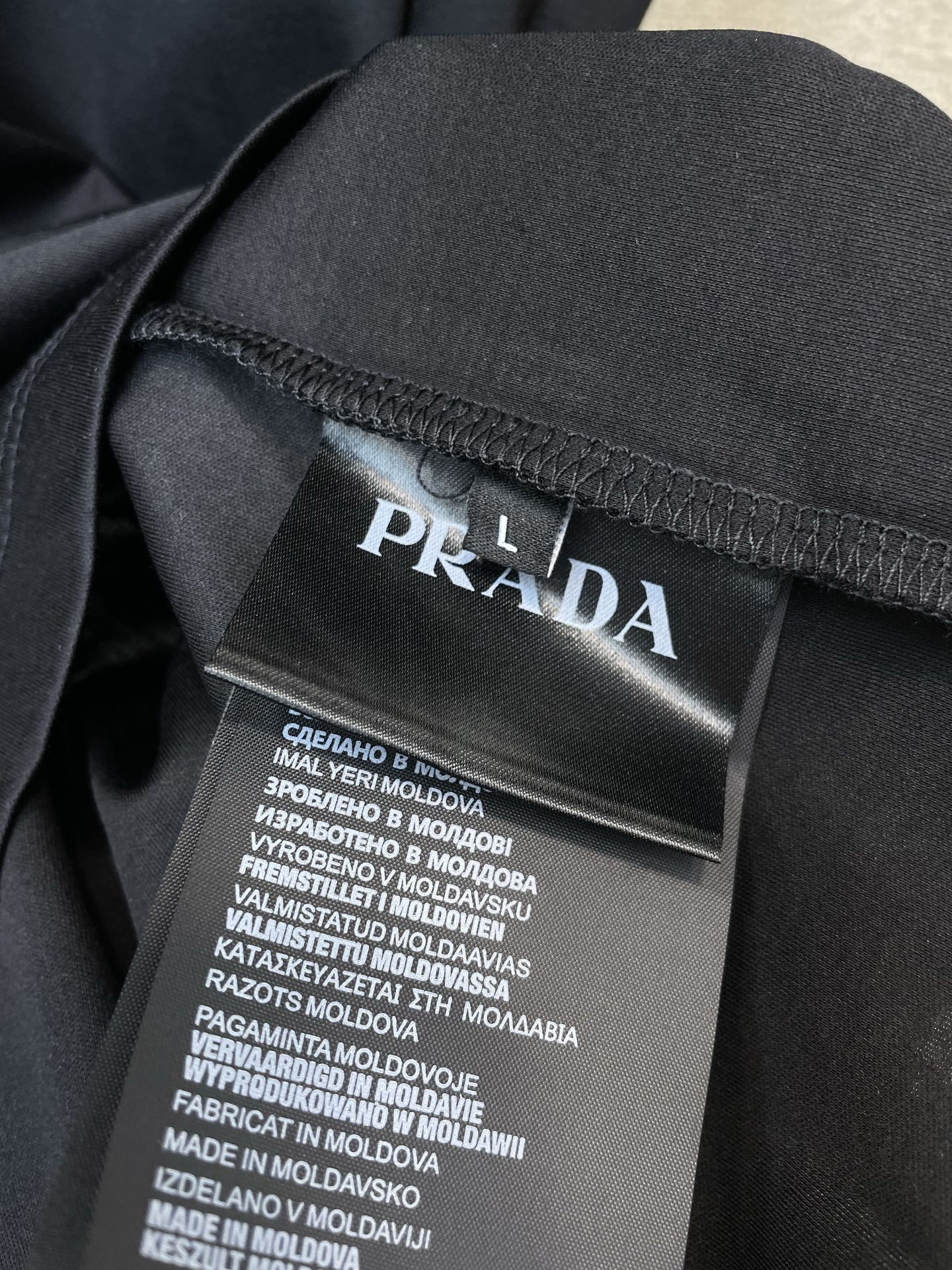 Prada普拉达💥砸锅卖铁都要上的新款新款原单男士休闲短袖 高端定制 高端版本 时尚百搭爆款⚠️⚠️✨✨