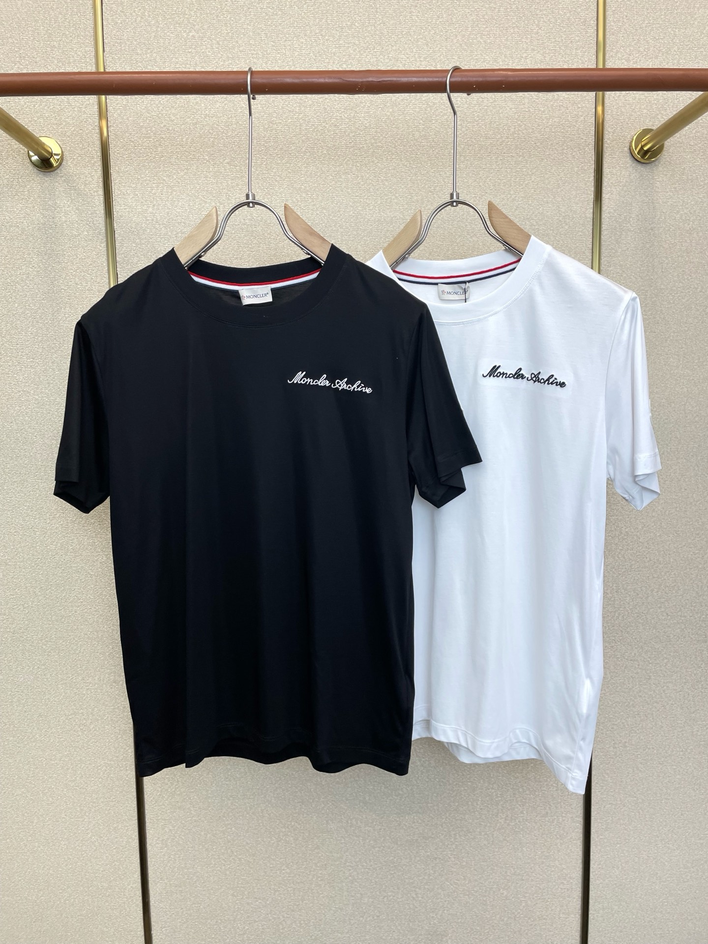 Moncler蒙口💥砸锅卖铁都要上的新款新款原单男士休闲短袖 高端定制 高端版本 时尚百搭爆款⚠️⚠️✨