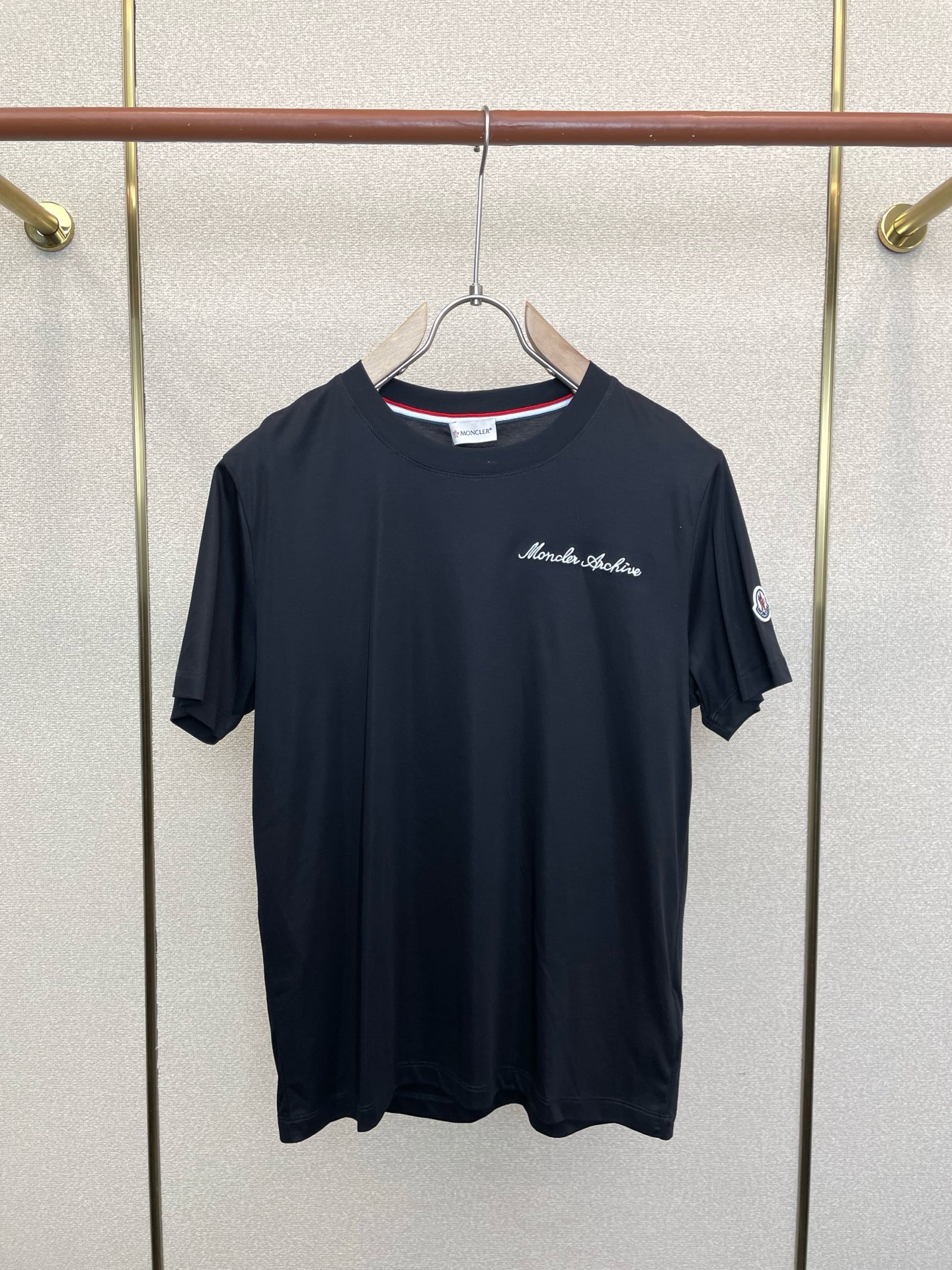 Moncler蒙口💥砸锅卖铁都要上的新款新款原单男士休闲短袖 高端定制 高端版本 时尚百搭爆款⚠️⚠️✨