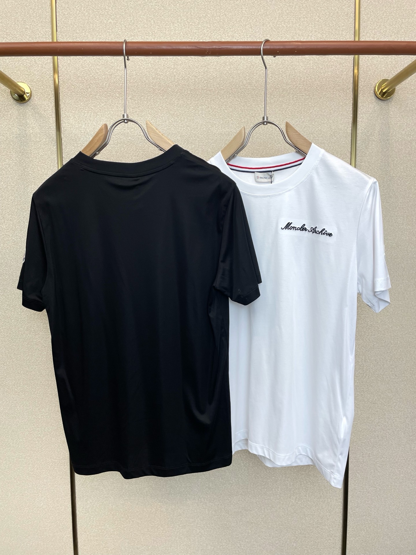 Moncler蒙口💥砸锅卖铁都要上的新款新款原单男士休闲短袖 高端定制 高端版本 时尚百搭爆款⚠️⚠️✨