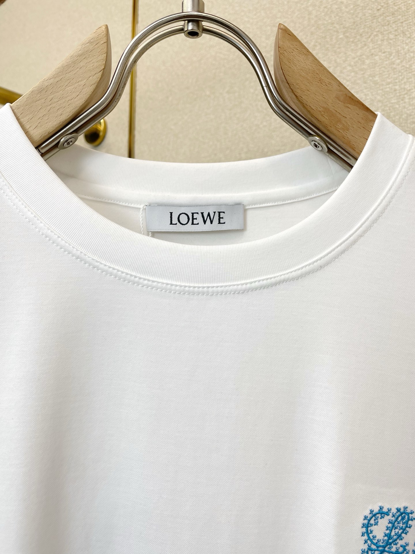 。LOEWE罗意威💥砸锅卖铁都要上的新款新款原单男士休闲短袖 高端定制 高端版本 时尚百搭爆款⚠️⚠️✨