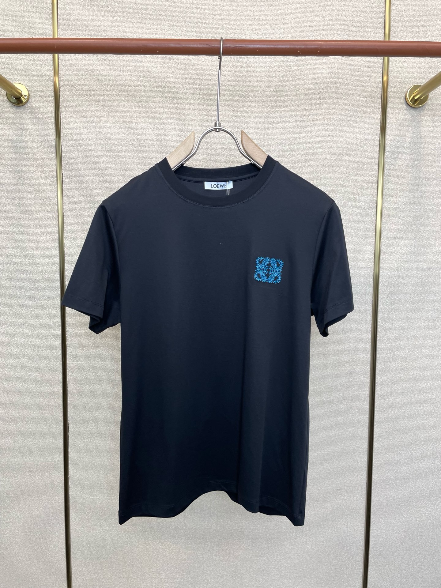 。LOEWE罗意威💥砸锅卖铁都要上的新款新款原单男士休闲短袖 高端定制 高端版本 时尚百搭爆款⚠️⚠️✨