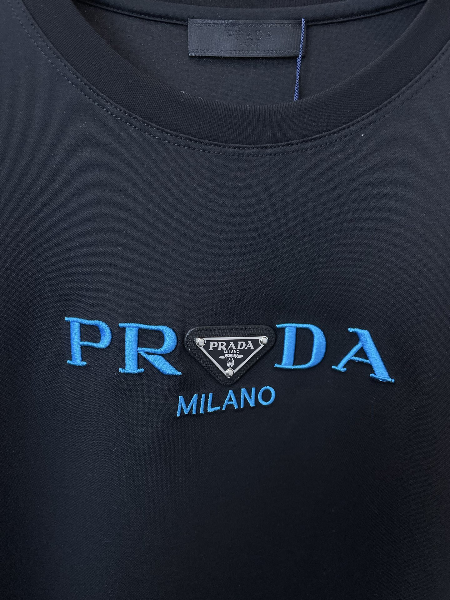 Prada普拉达💥砸锅卖铁都要上的新款新款原单男士休闲短袖 高端定制 高端版本 时尚百搭爆款⚠️⚠️✨✨
