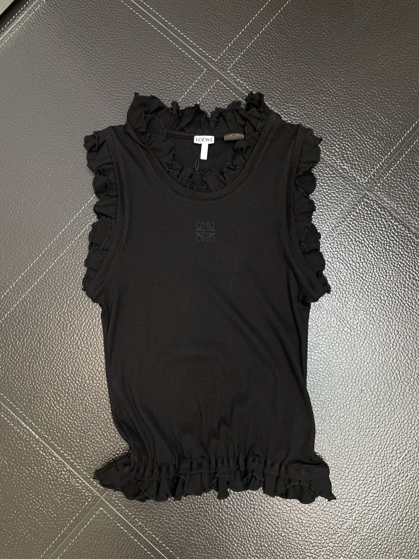 LOEWE罗意威👚砸锅卖铁都要上的新款👚新款女装休闲蕾丝边背心 高端版本！独特设计 专柜定制面料 透气舒