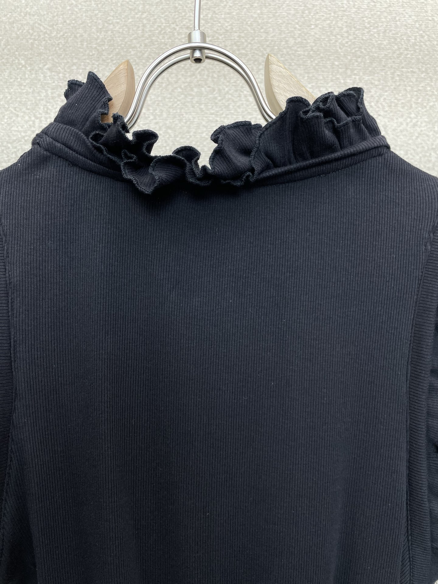 LOEWE罗意威👚砸锅卖铁都要上的新款👚新款女装休闲蕾丝边背心 高端版本！独特设计 专柜定制面料 透气舒