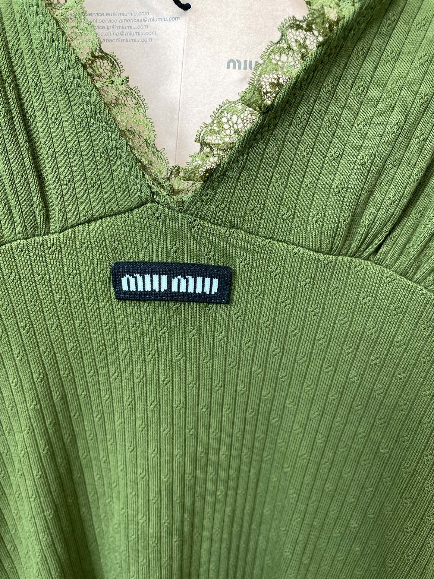 Miumiu谬谬👚砸锅卖铁都要上的新款👚新款女装休闲蕾丝边连衣裙👗高端版本！独特设计 专柜定制面料 透气