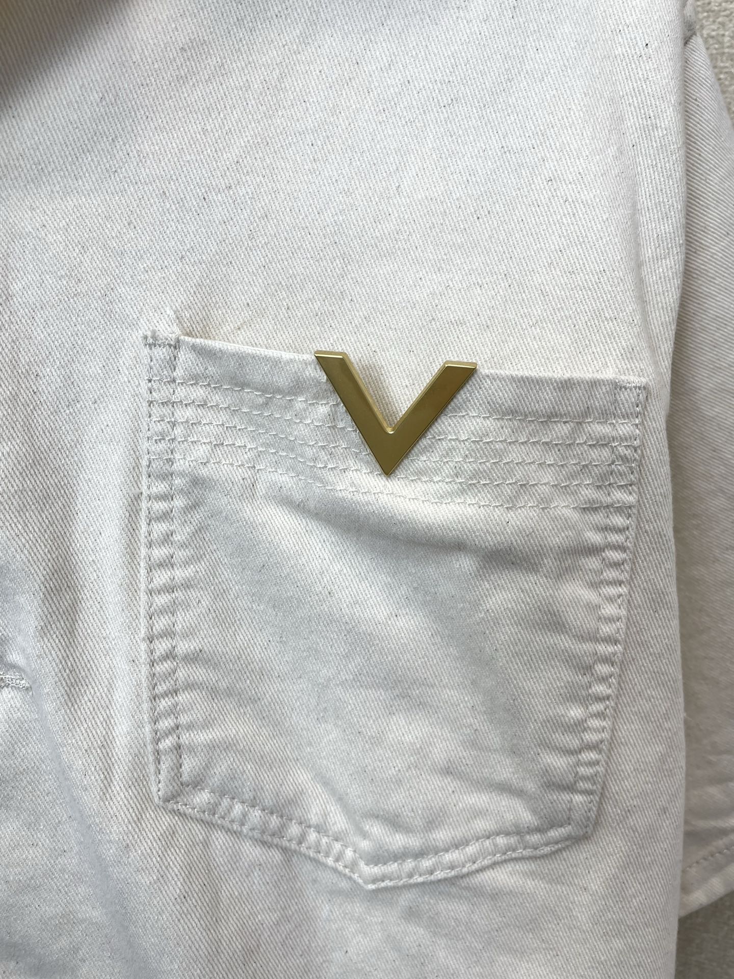 VALENTINO华伦天奴💥砸锅卖铁都要上的新款新款原单男士休闲牛仔短袖开衫 高端定制 高端版本 时尚百