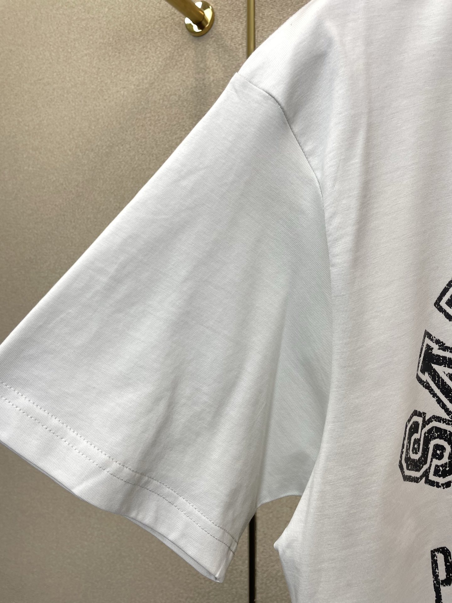 Balenciaga巴黎世家💥砸锅卖铁都要上的新款新款原单男士休闲短袖 高端定制 高端版本 时尚百搭爆款