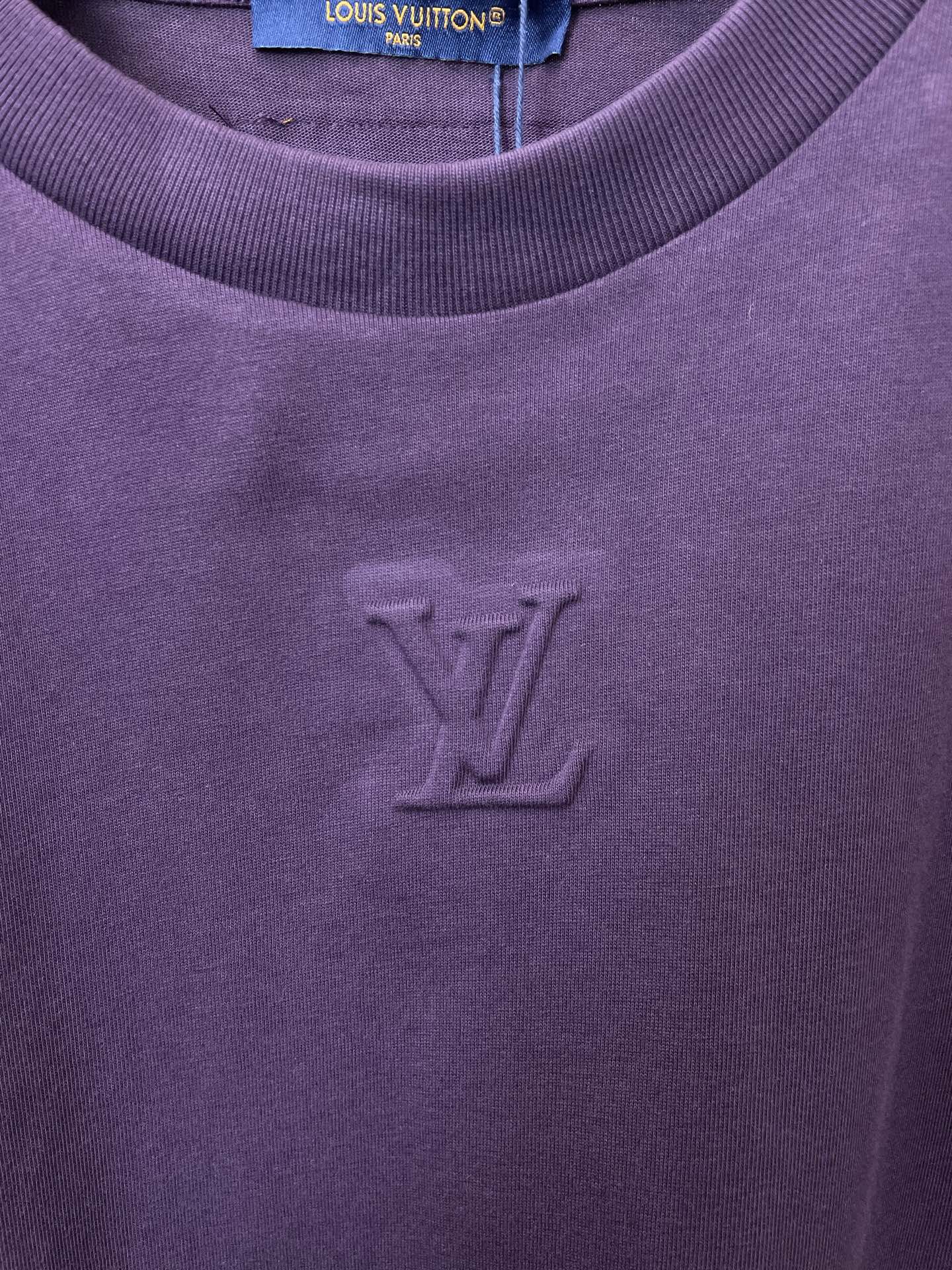 Louis Vuitton路易威登💥砸锅卖铁都要上的新款新款原单男士休闲短袖 高端定制 高端版本 时尚百