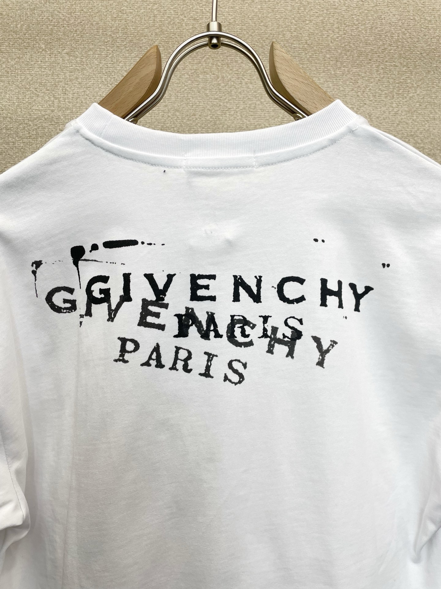 GIVENCHY纪梵希💥砸锅卖铁都要上的新款新款原单男士休闲短袖 高端定制 高端版本 时尚百搭爆款⚠️⚠