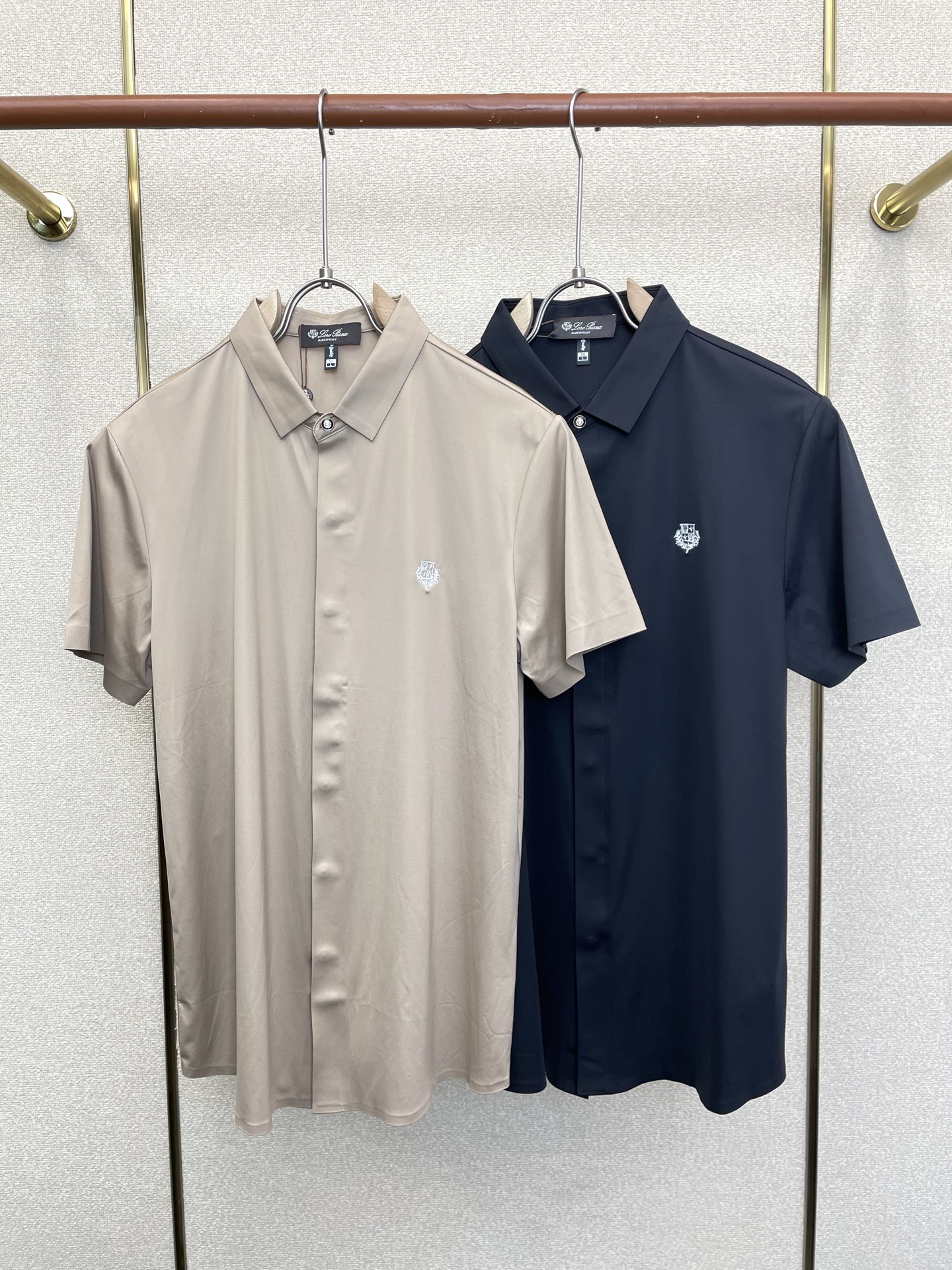 。Loro Piana-Loro Piana诺悠翩雅💥砸锅卖铁都要上的新款新款原单男士休闲短袖 高端定制