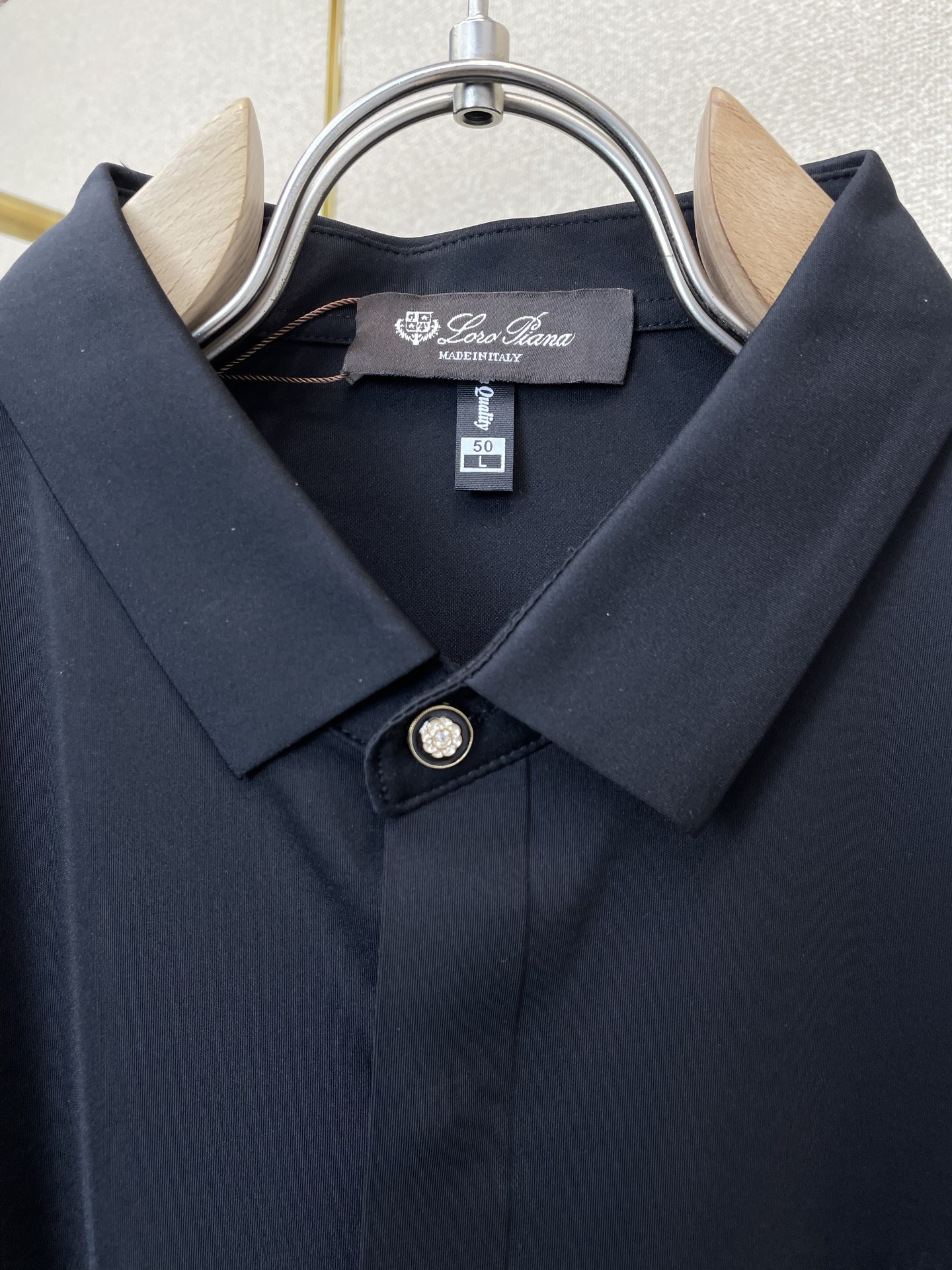 。Loro Piana-Loro Piana诺悠翩雅💥砸锅卖铁都要上的新款新款原单男士休闲短袖 高端定制