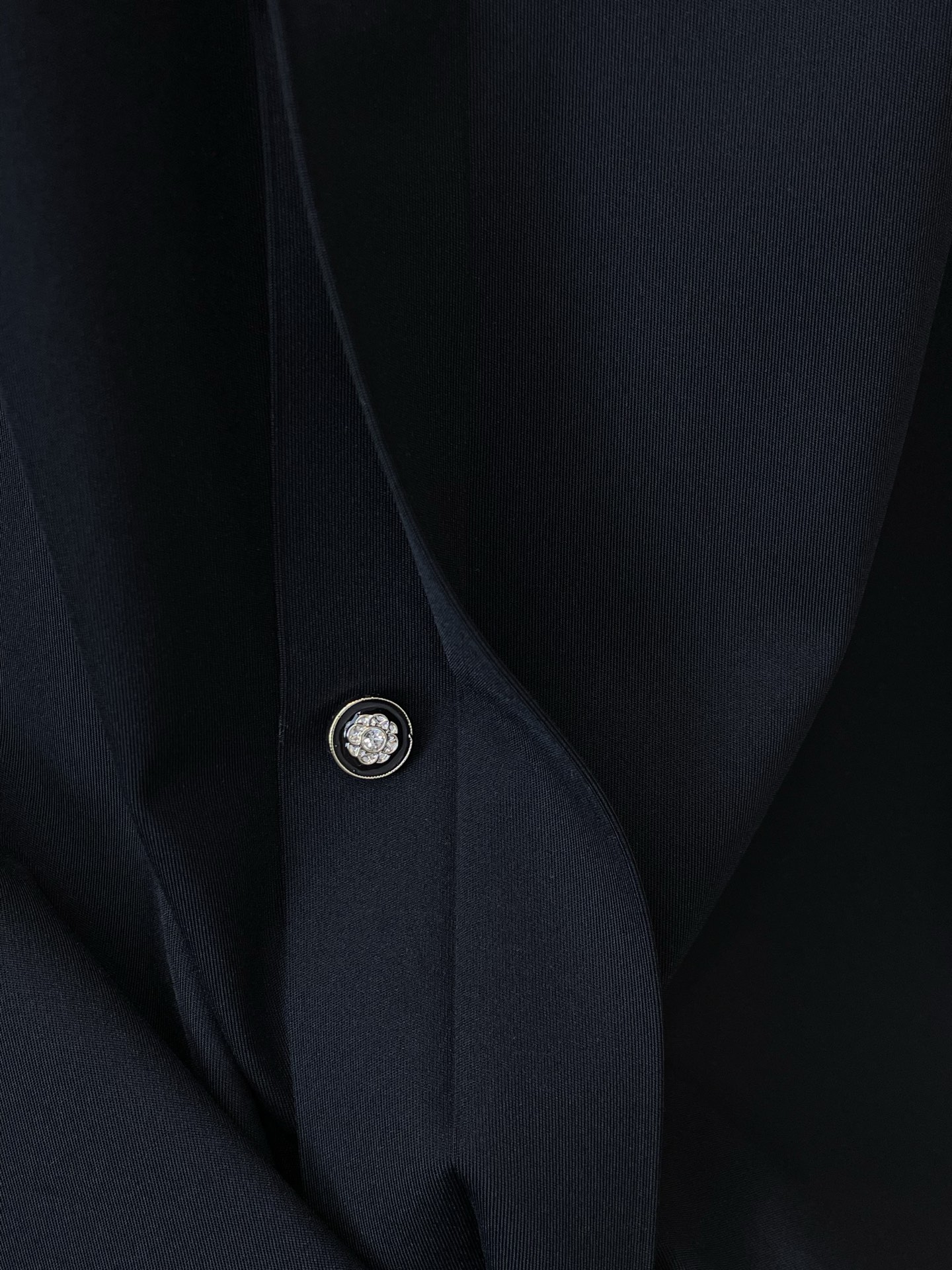 。Loro Piana-Loro Piana诺悠翩雅💥砸锅卖铁都要上的新款新款原单男士休闲短袖 高端定制
