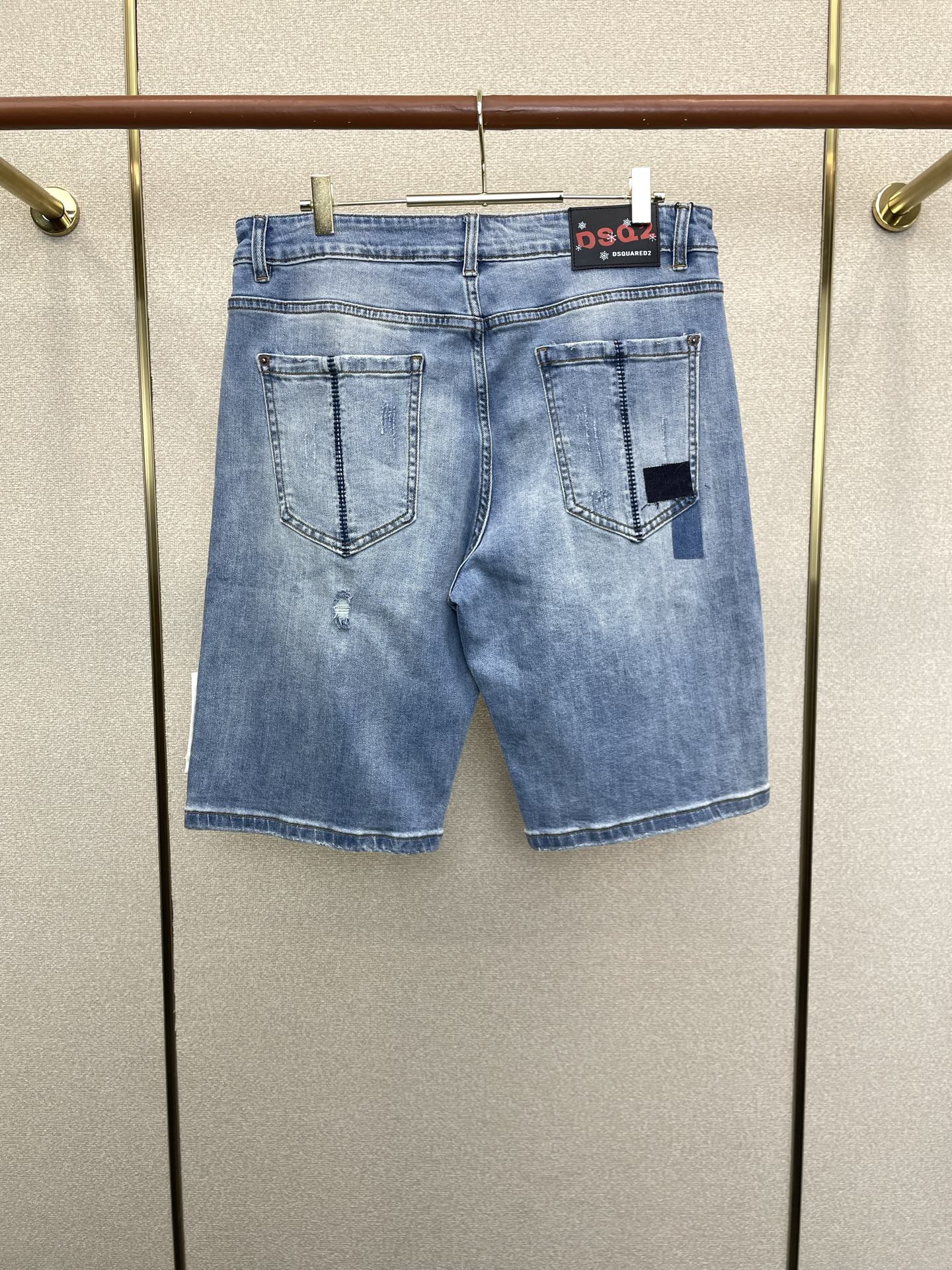 DSQUARED2第二次方💥砸锅卖铁都要上的新款新款休闲牛仔短裤🩳 高端版本！专柜定制面料 透气舒适度高